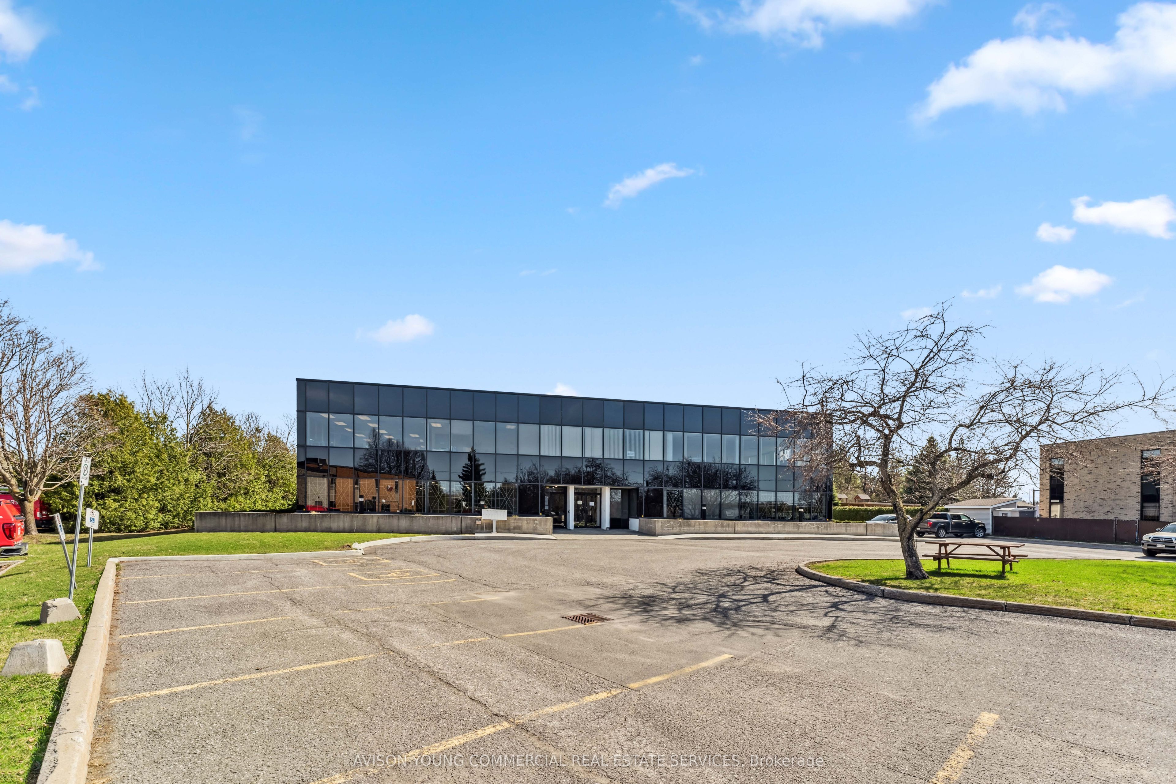 308 Legget Unit 201 photo 4