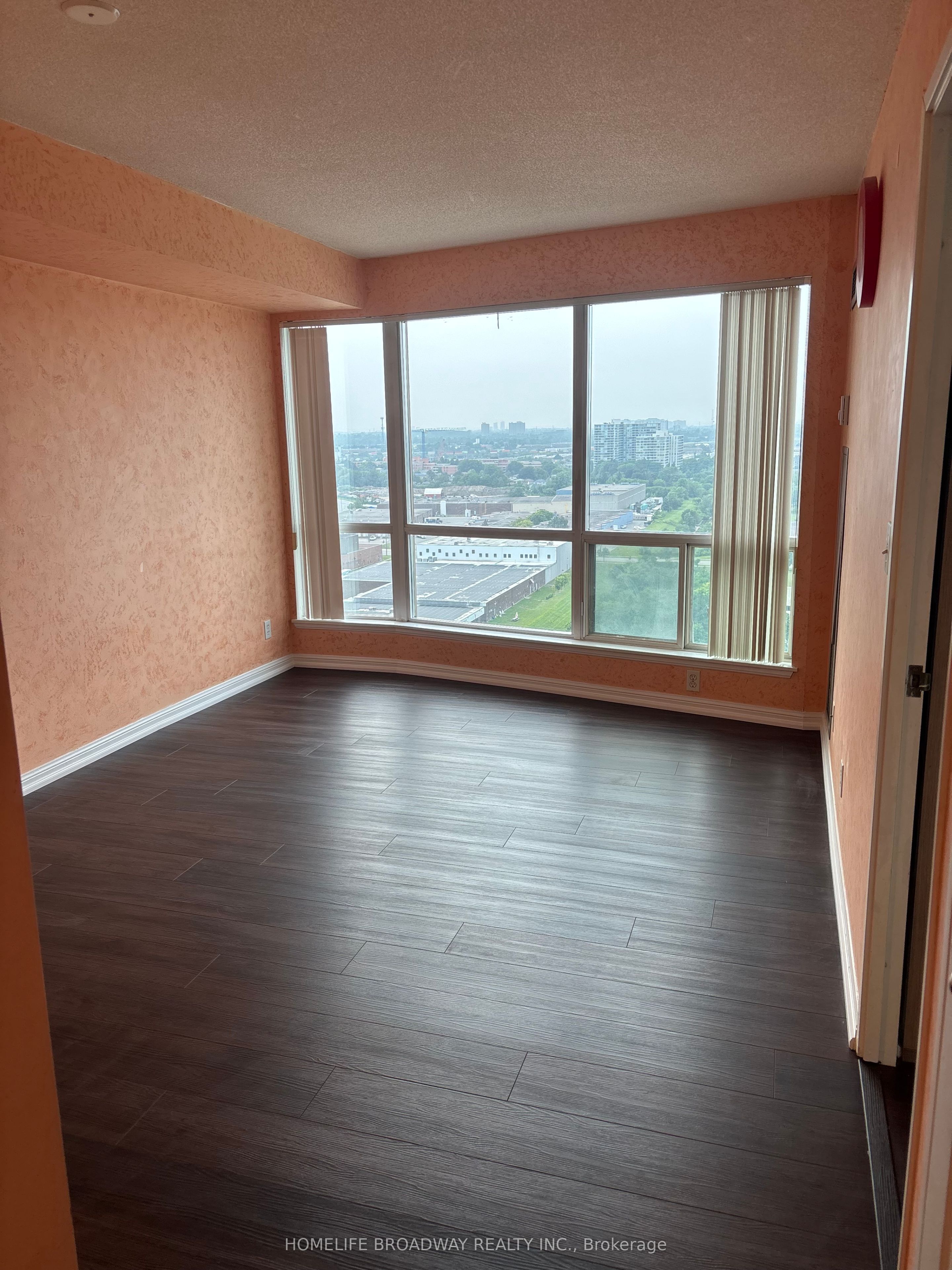 18 Lee Centre Unit 2101 photo 3