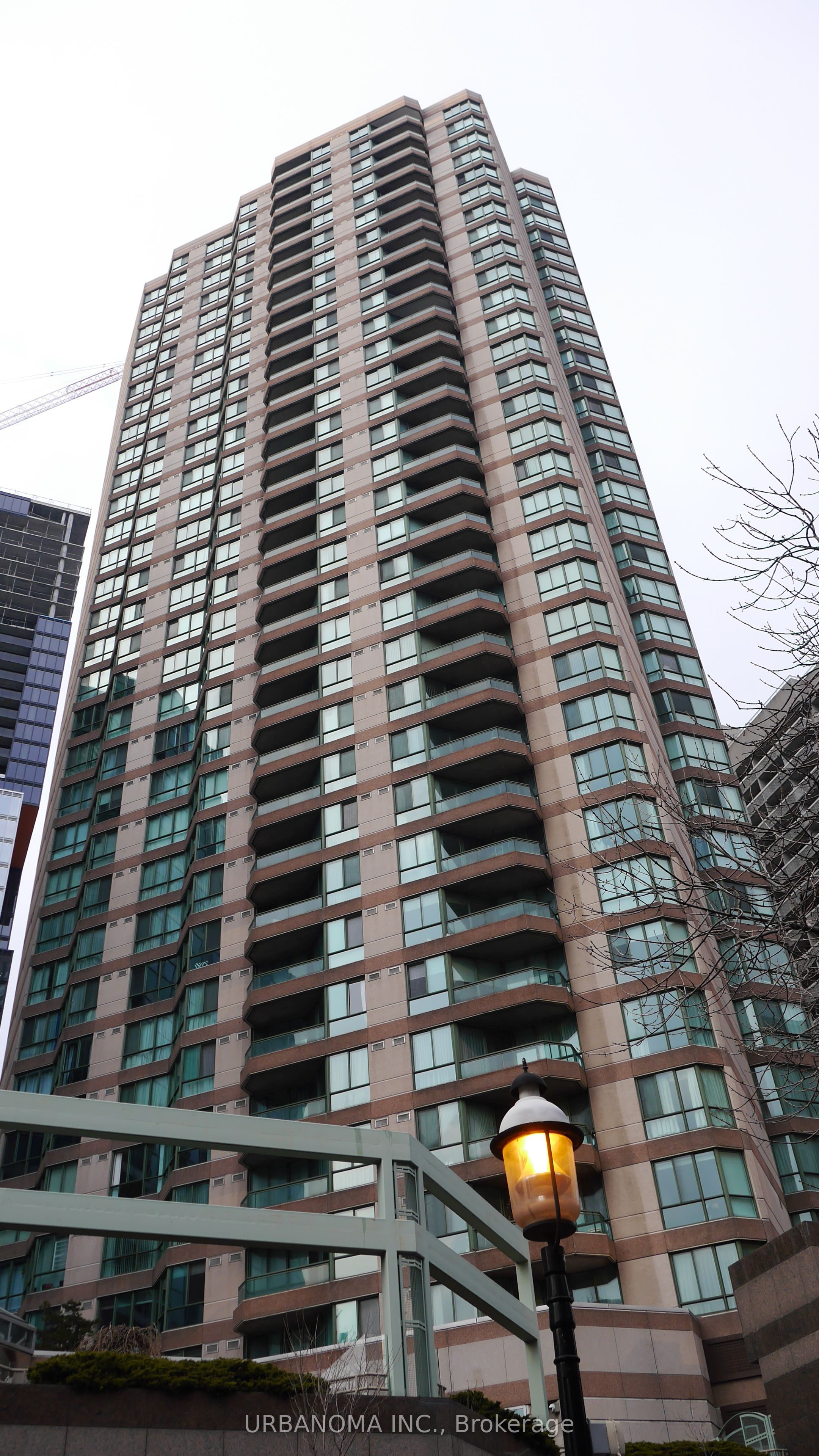 38 Elm Unit 3200