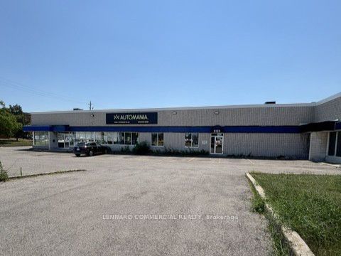 5125 Steeles photo 2