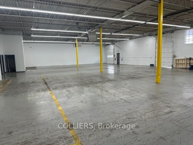 71 Huxley photo 2