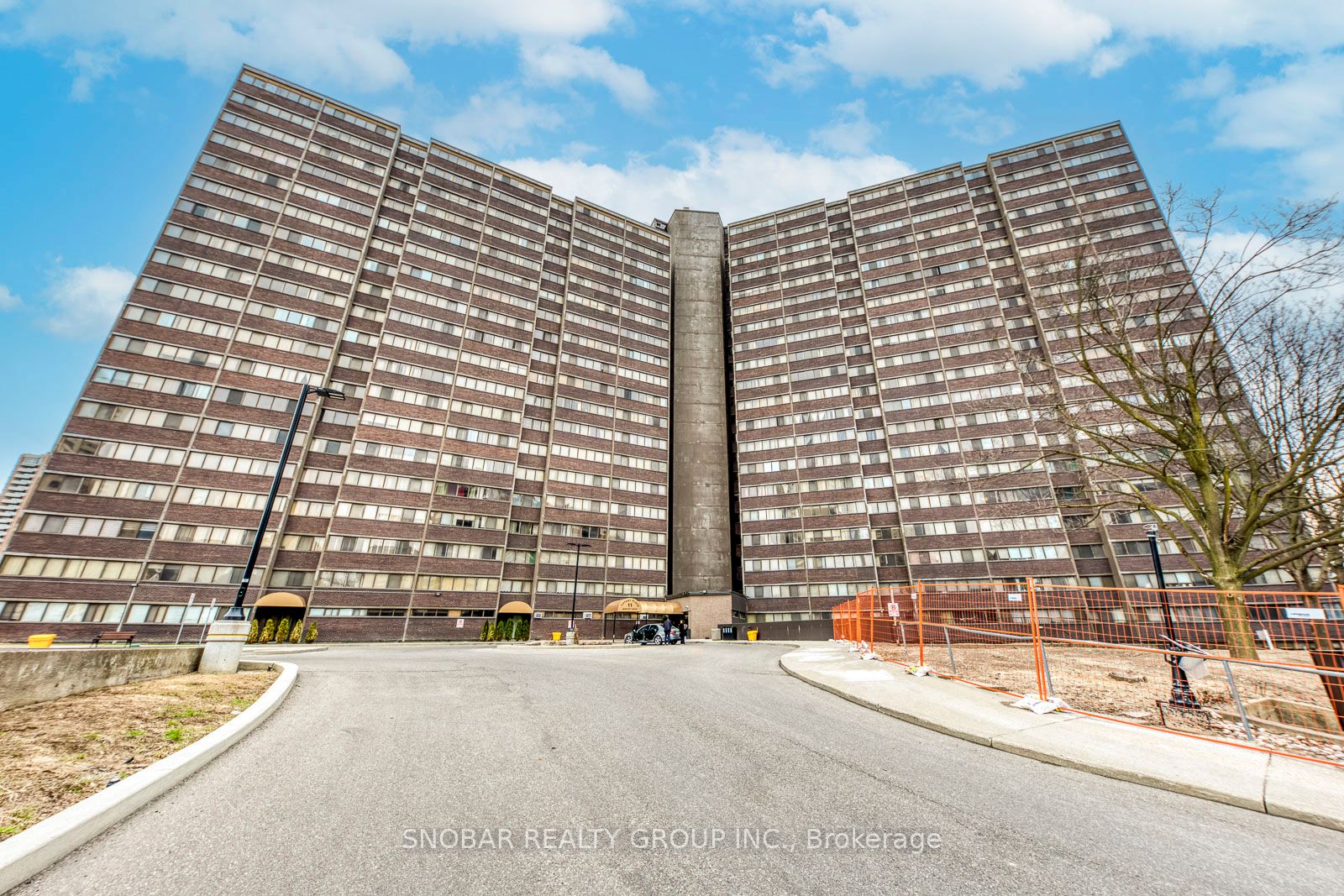 11 Wincott Unit 810