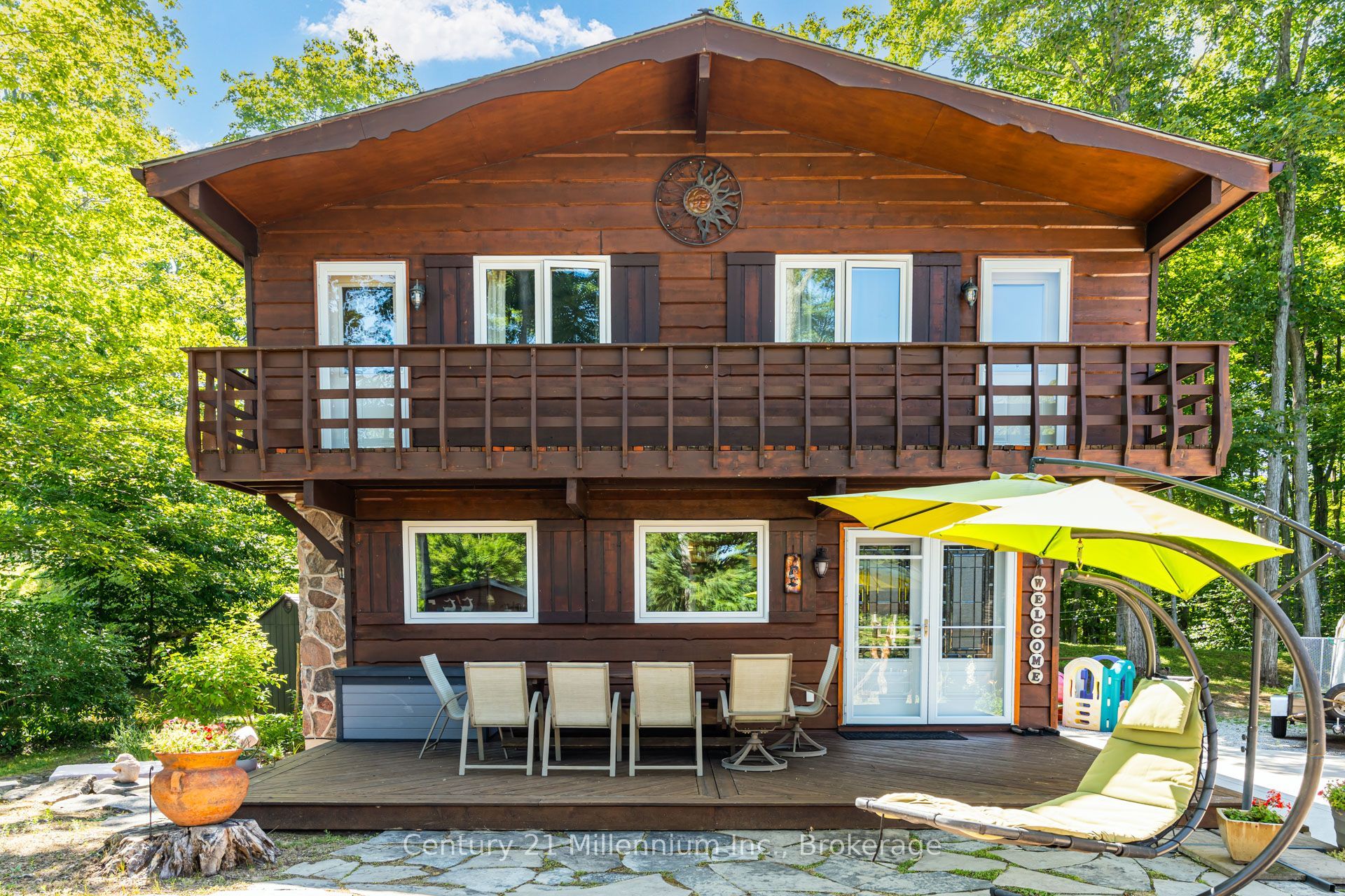 446 Manley photo 2