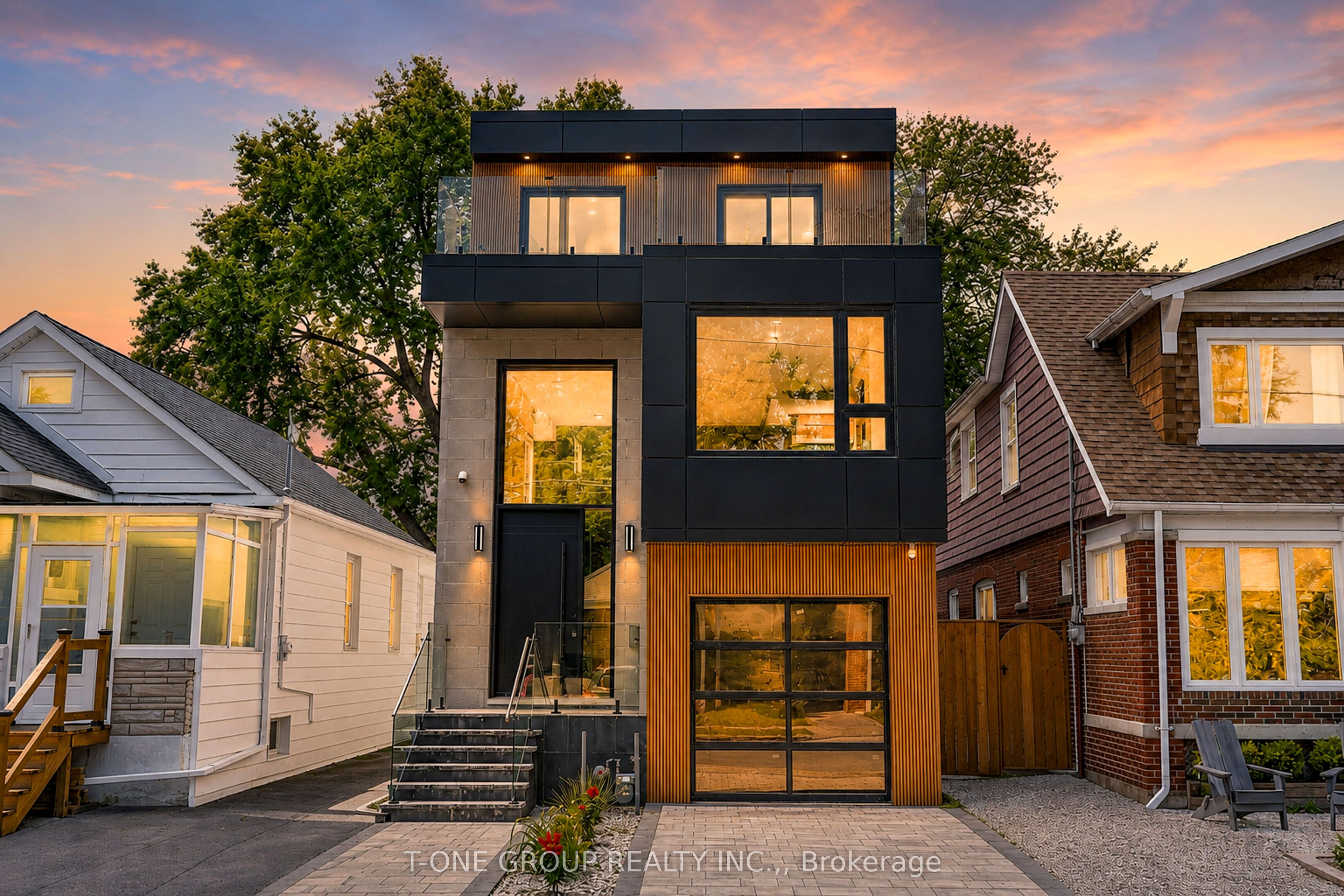 570 Main