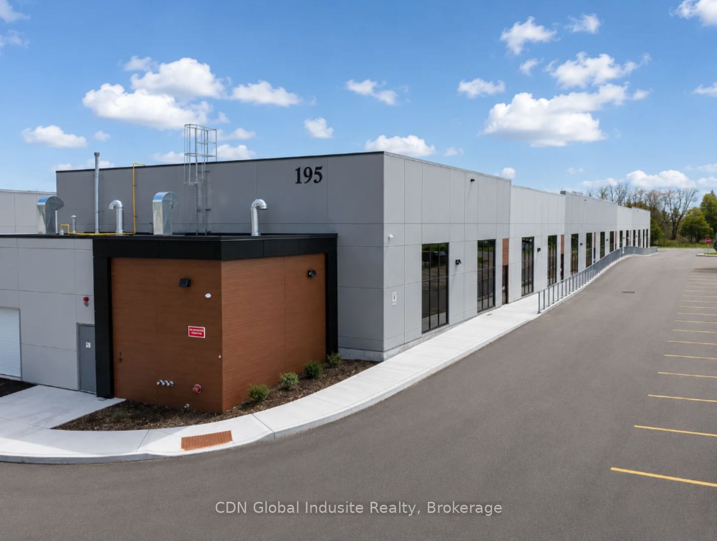 195 Cachet Woods Unit #4-5