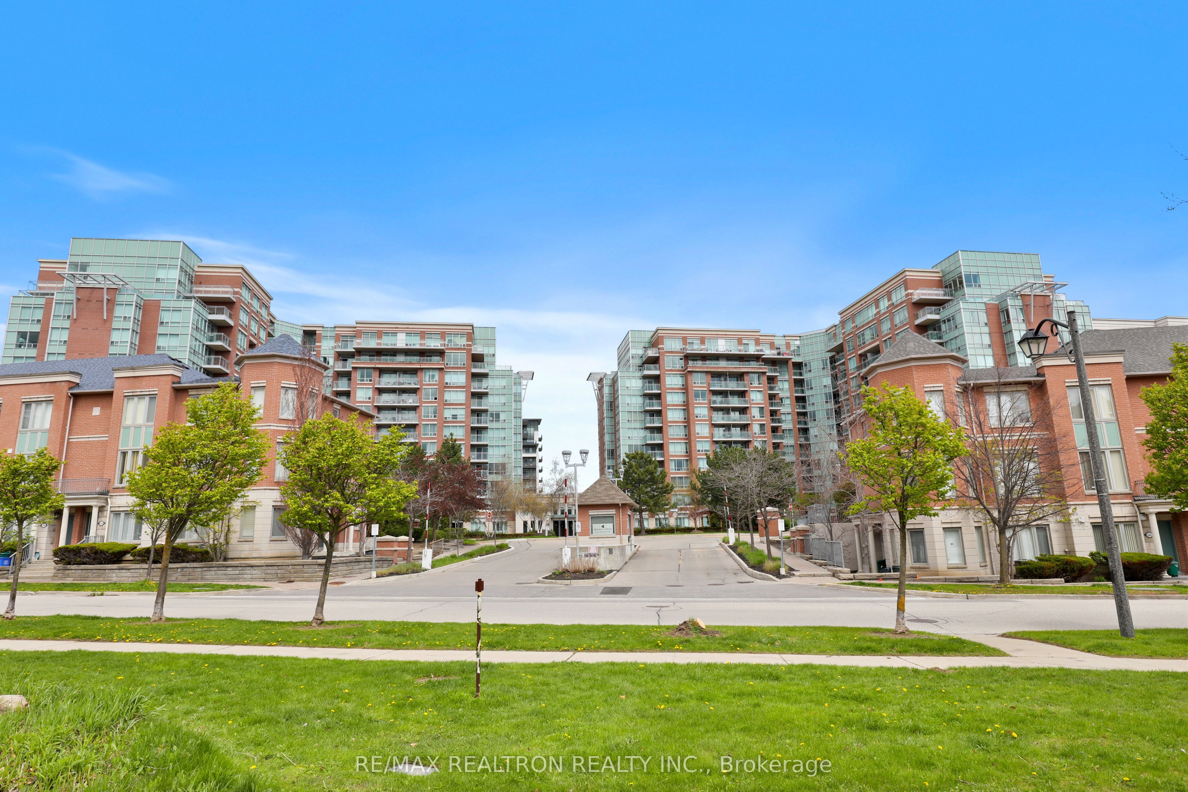 48 Suncrest Unit 112