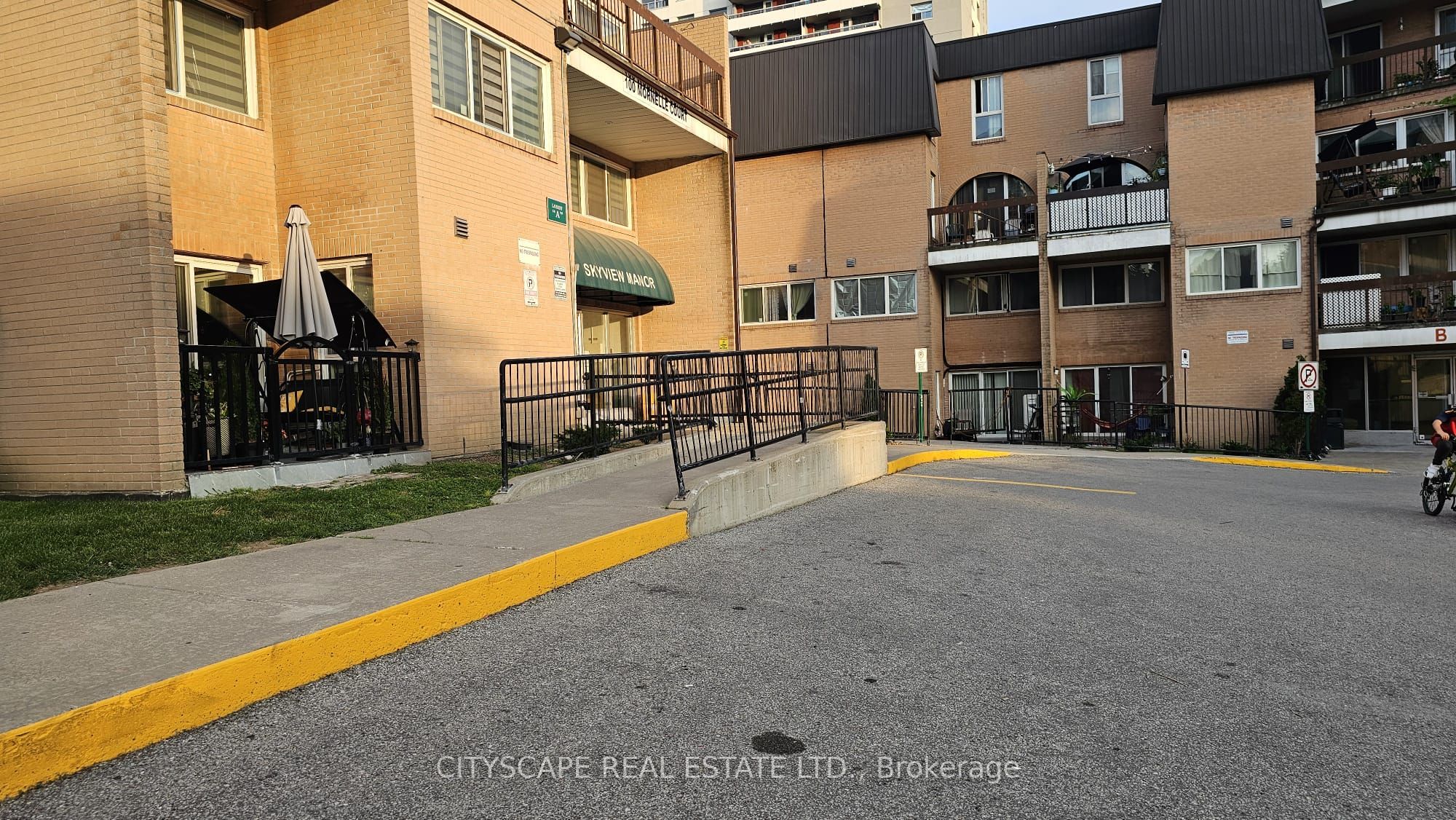 100 Mornelle Unit 2096 photo 2