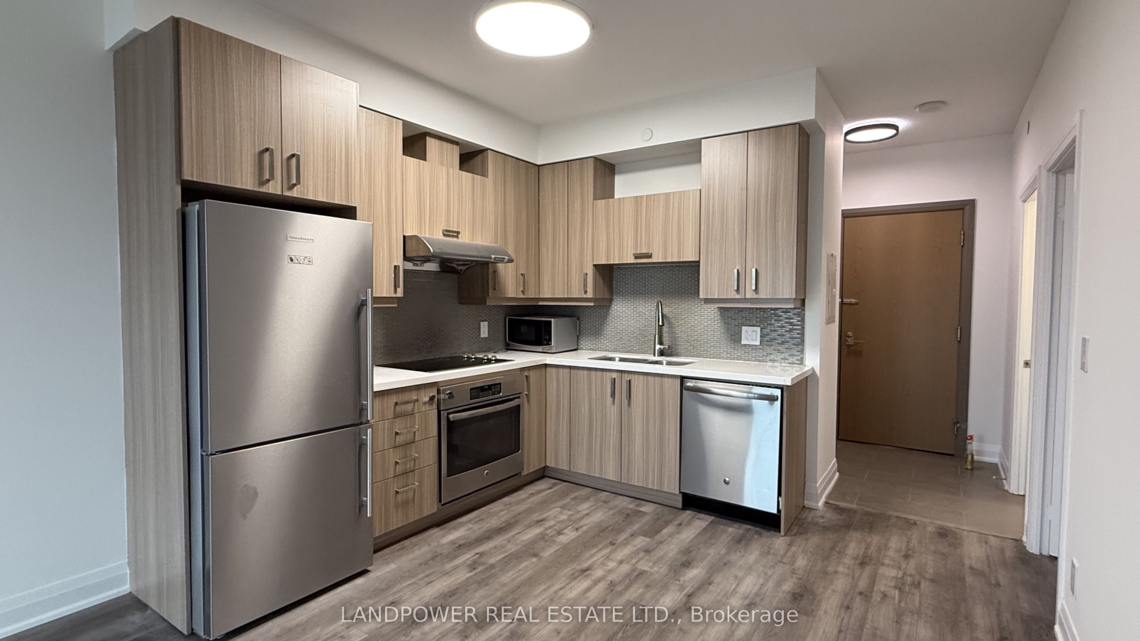 28 Uptown Unit 515