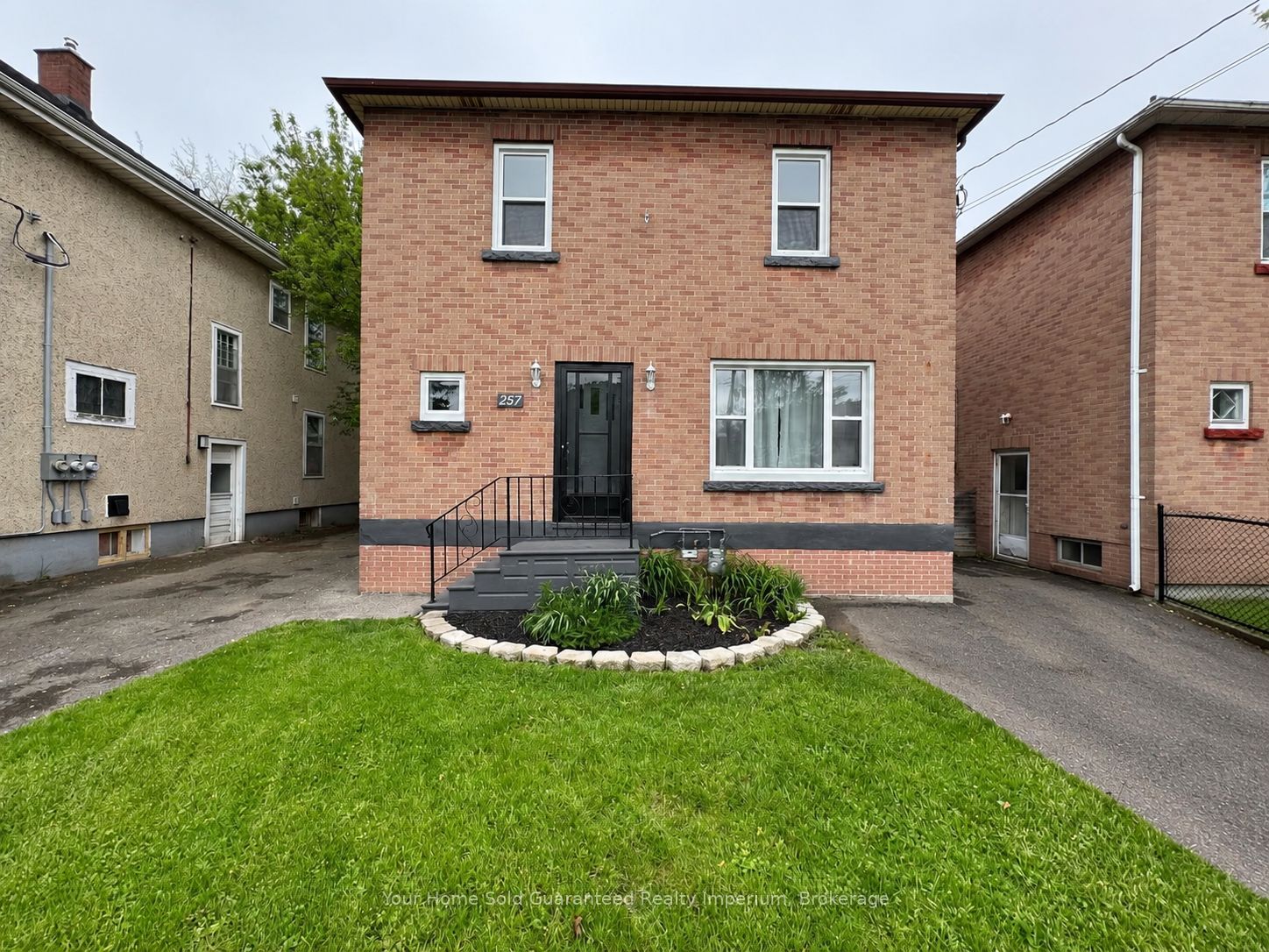 257 Niagara Unit A