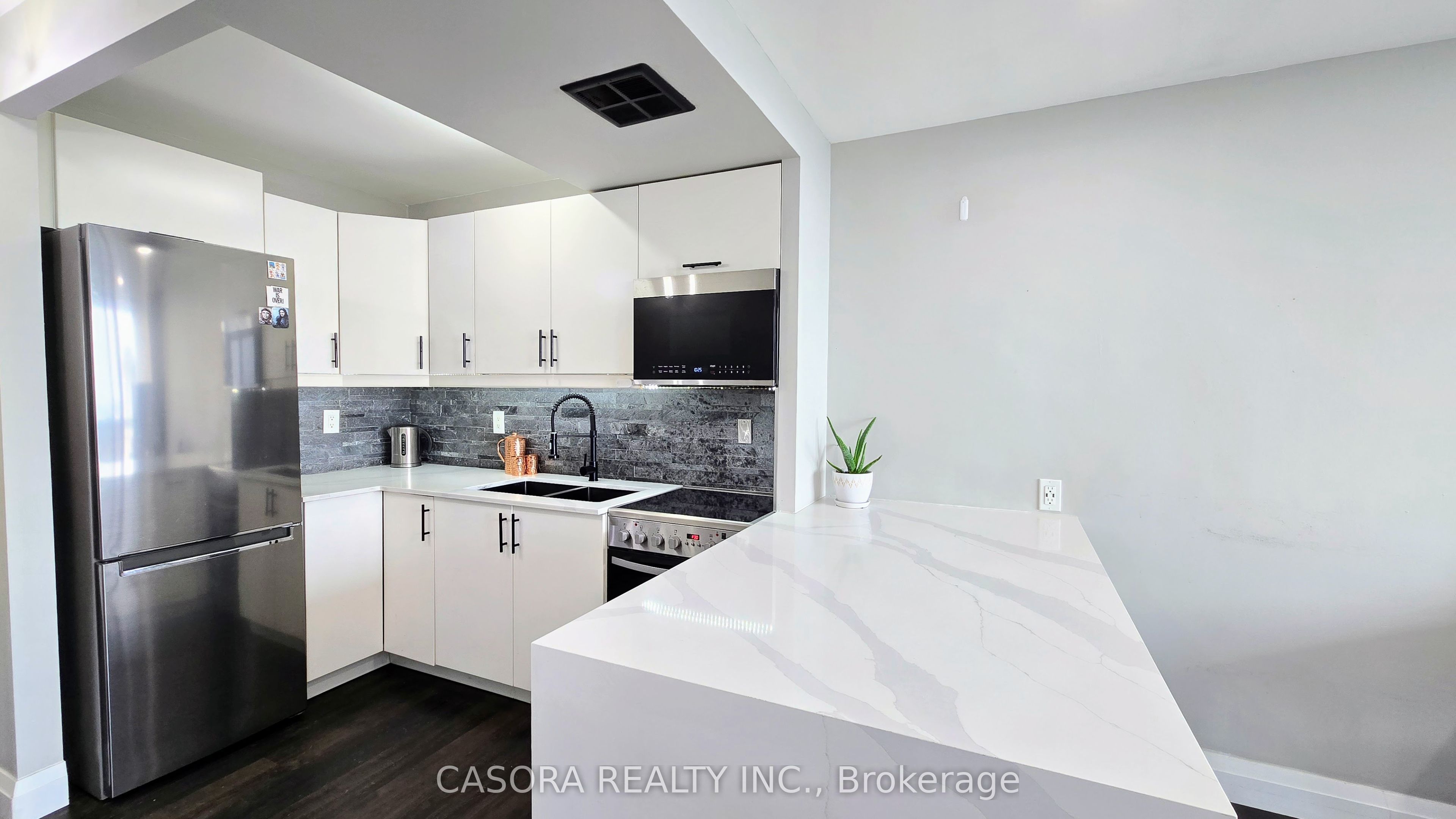150 Charlton Unit 3003