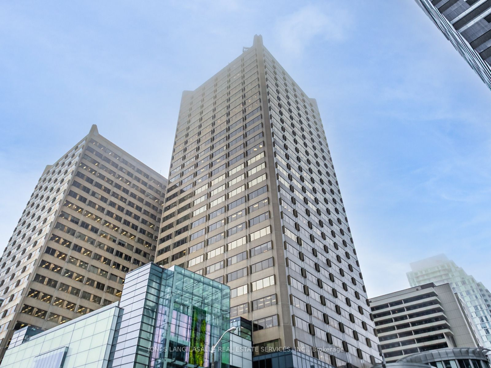 20 Eglinton Unit 1112