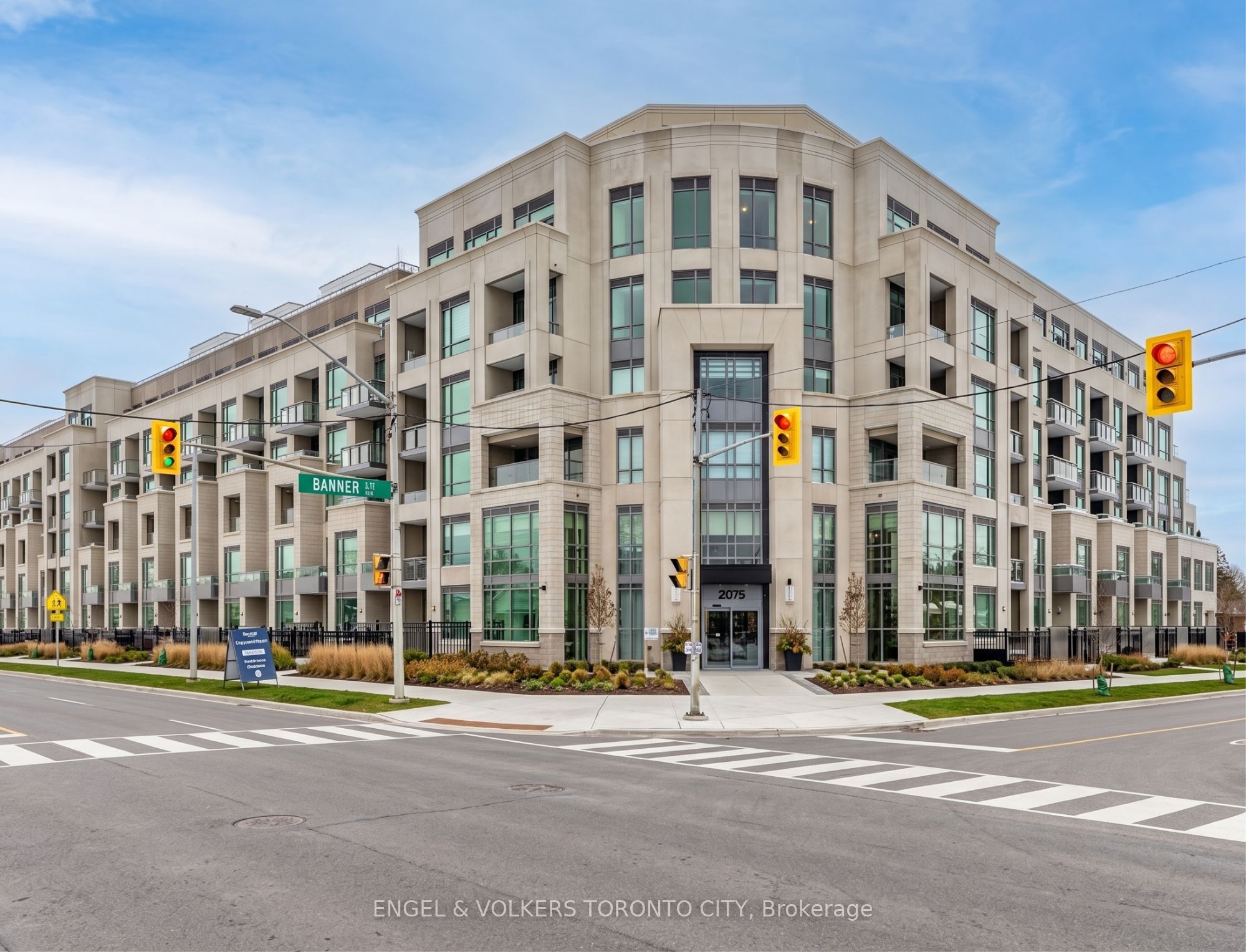 2075 King Unit 249