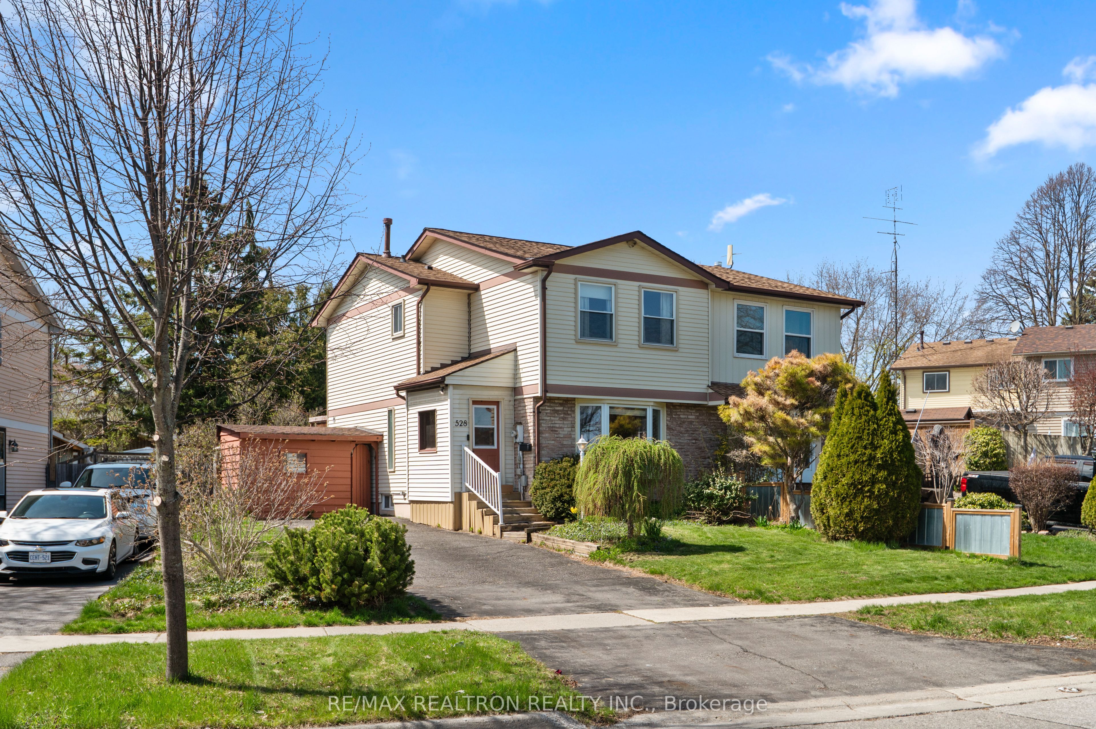 528 Gaylord Drive, Oshawa, ON L1K 1L5, Oshawa