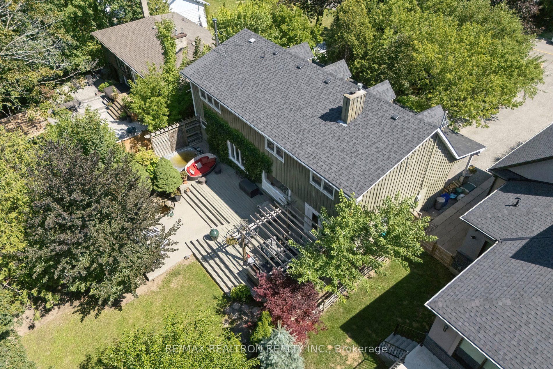 14 Rougecrest