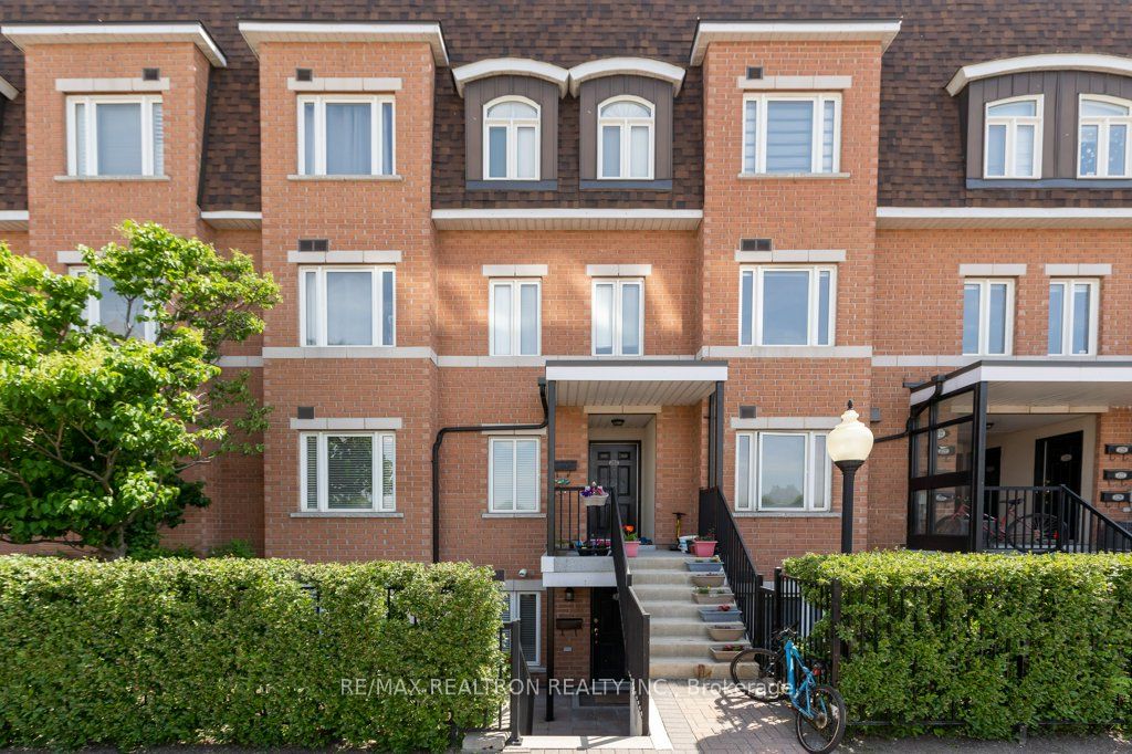 306 John Unit #139