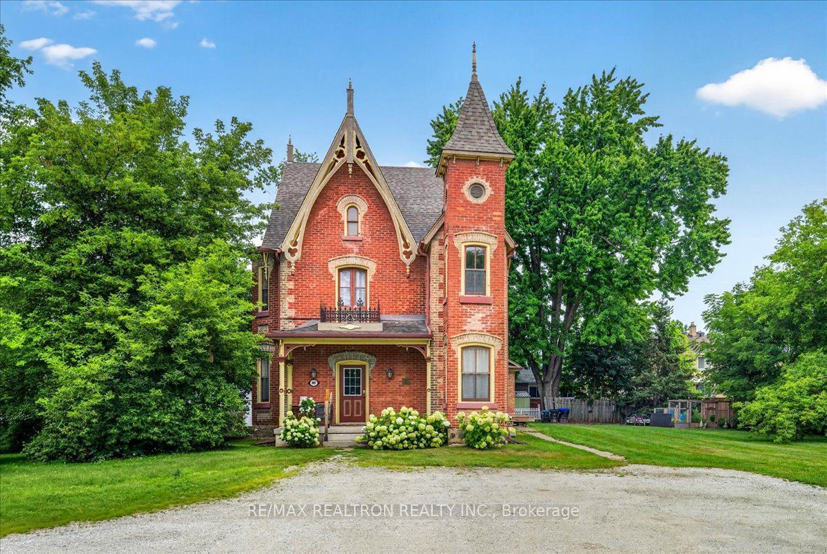 100 Victoria