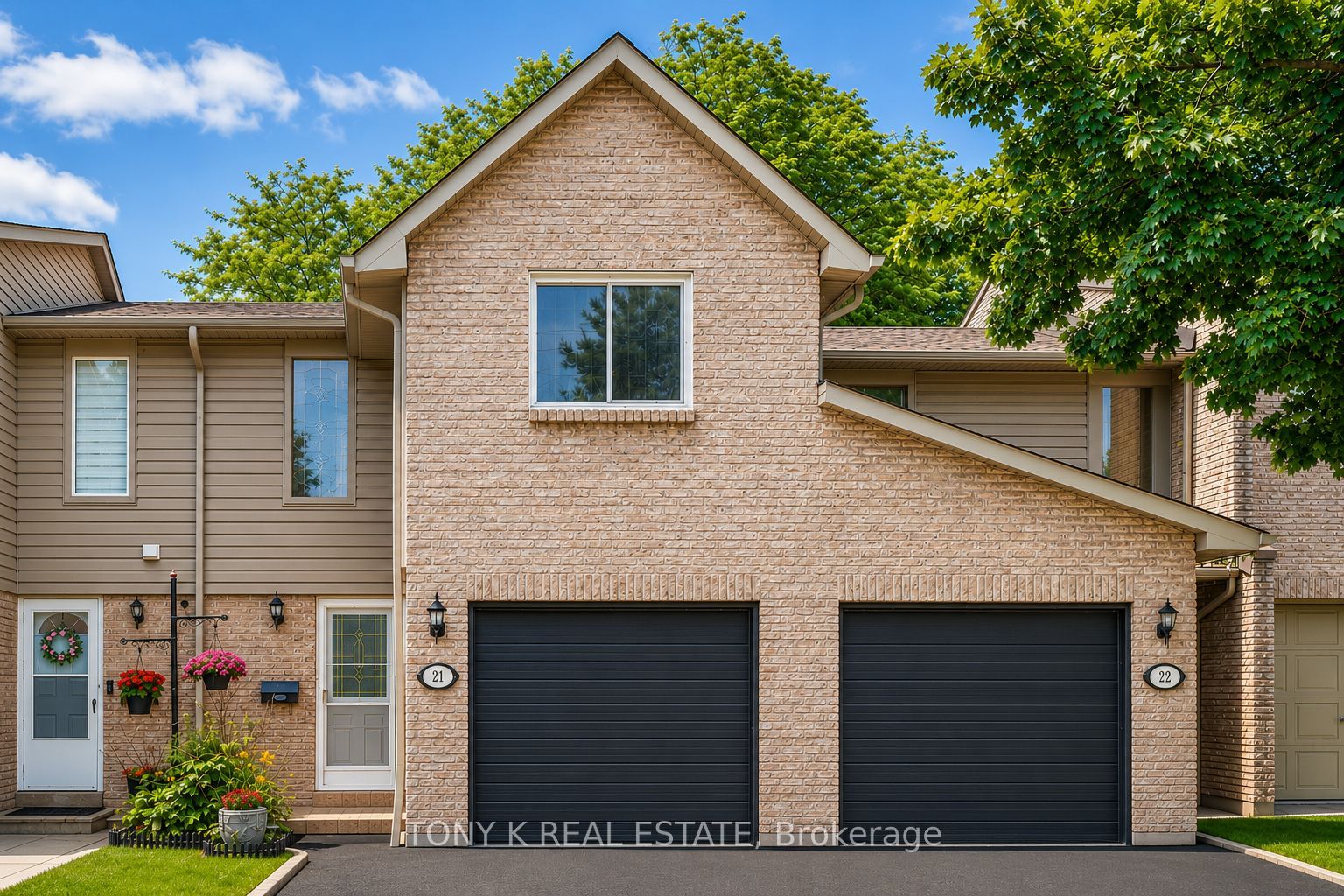 2035 Asta Unit 21 photo 2