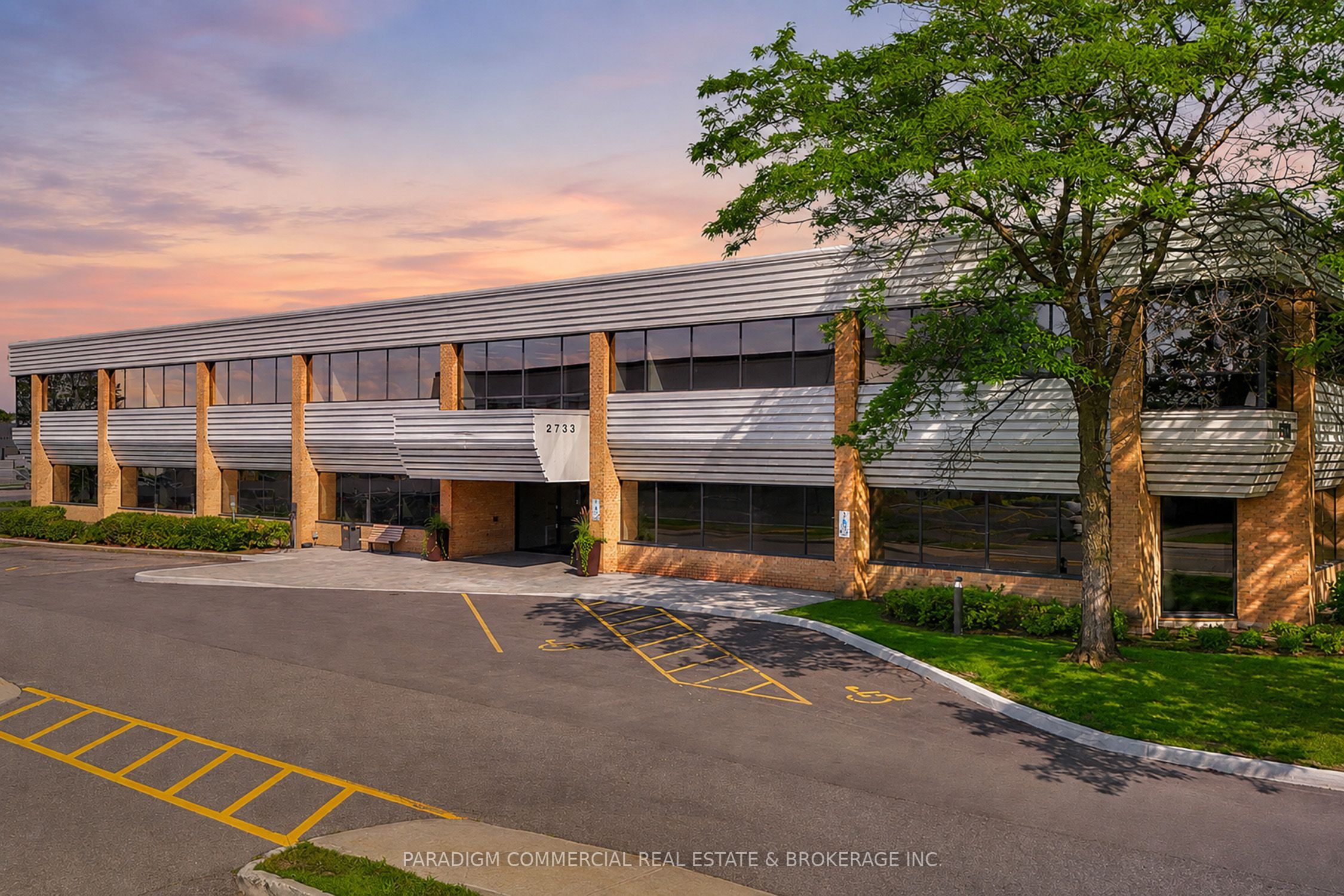 2733 Lancaster Unit 121