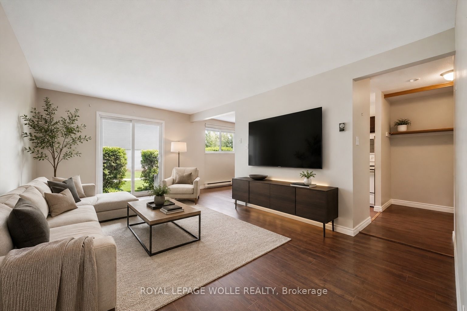 30 Flamingo Unit 30
