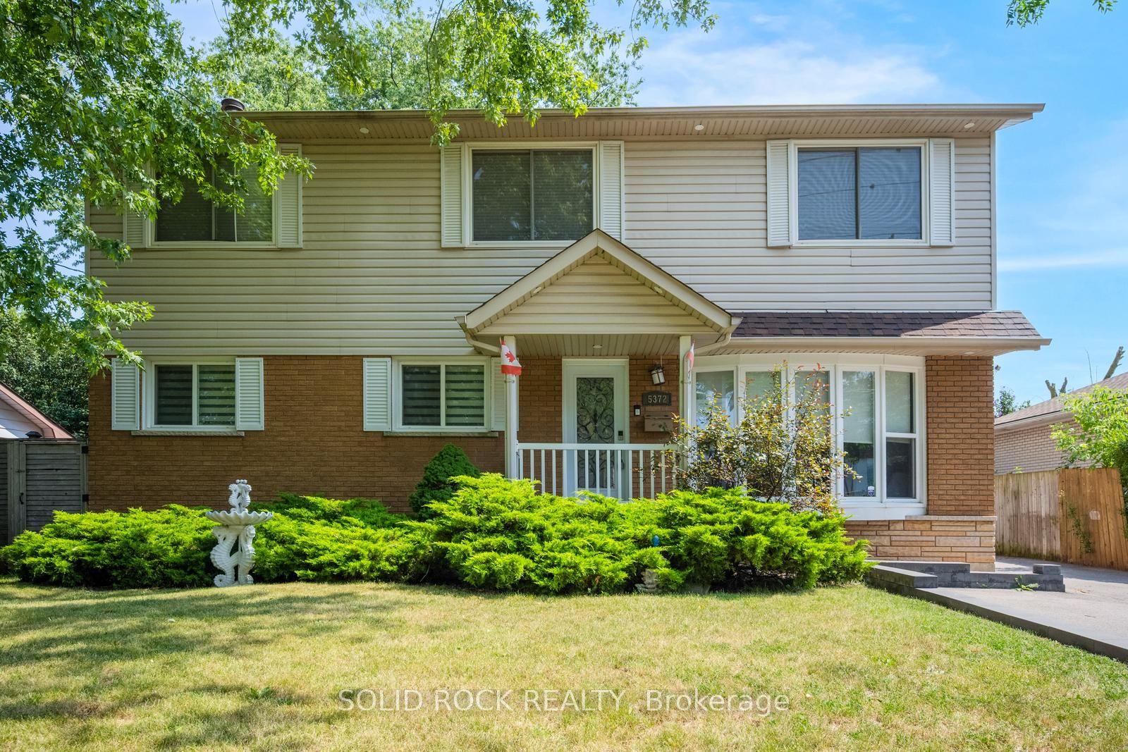 5372 Spruce