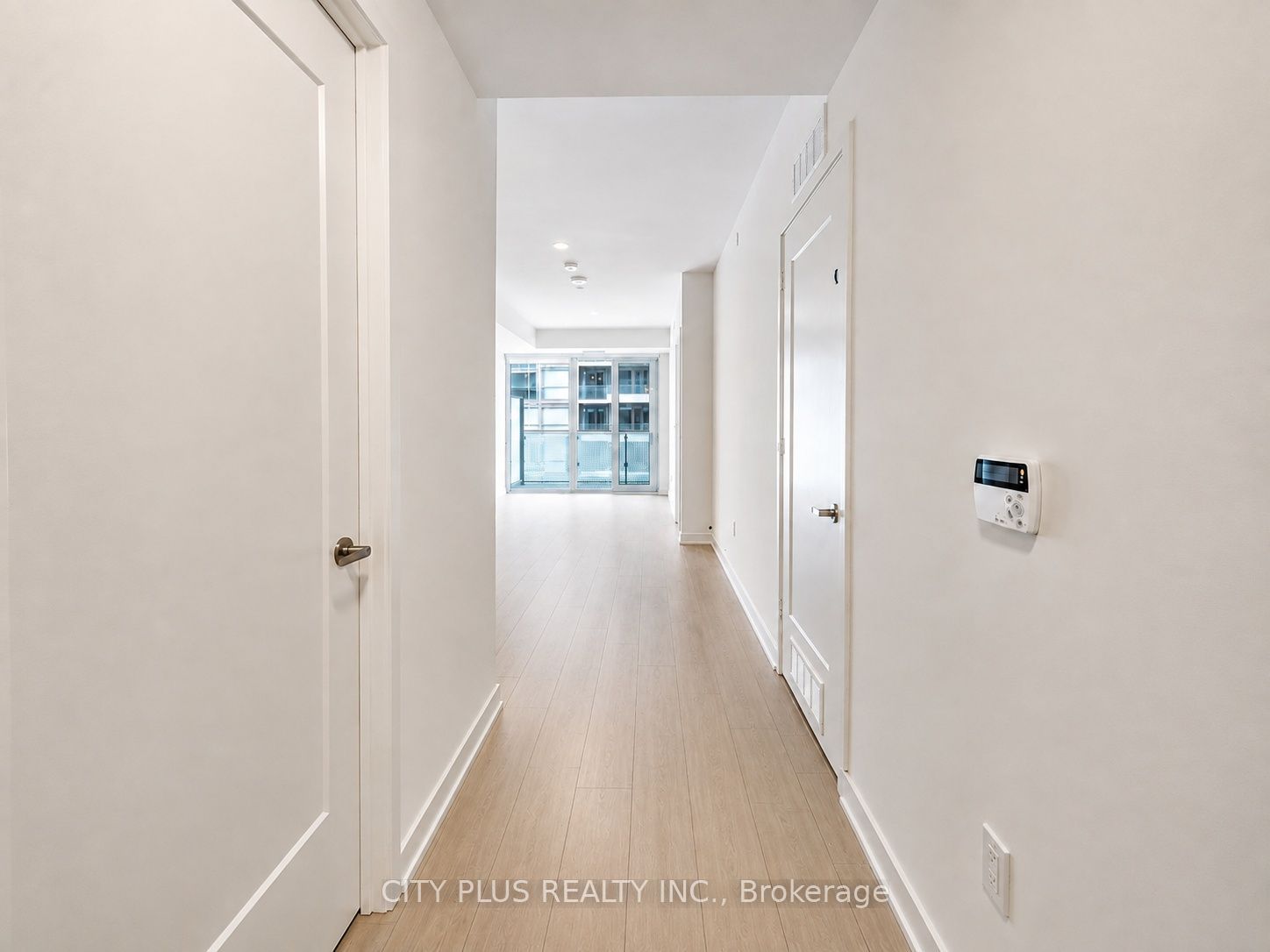 135 Lower Sherbourne Unit 2621 photo 3