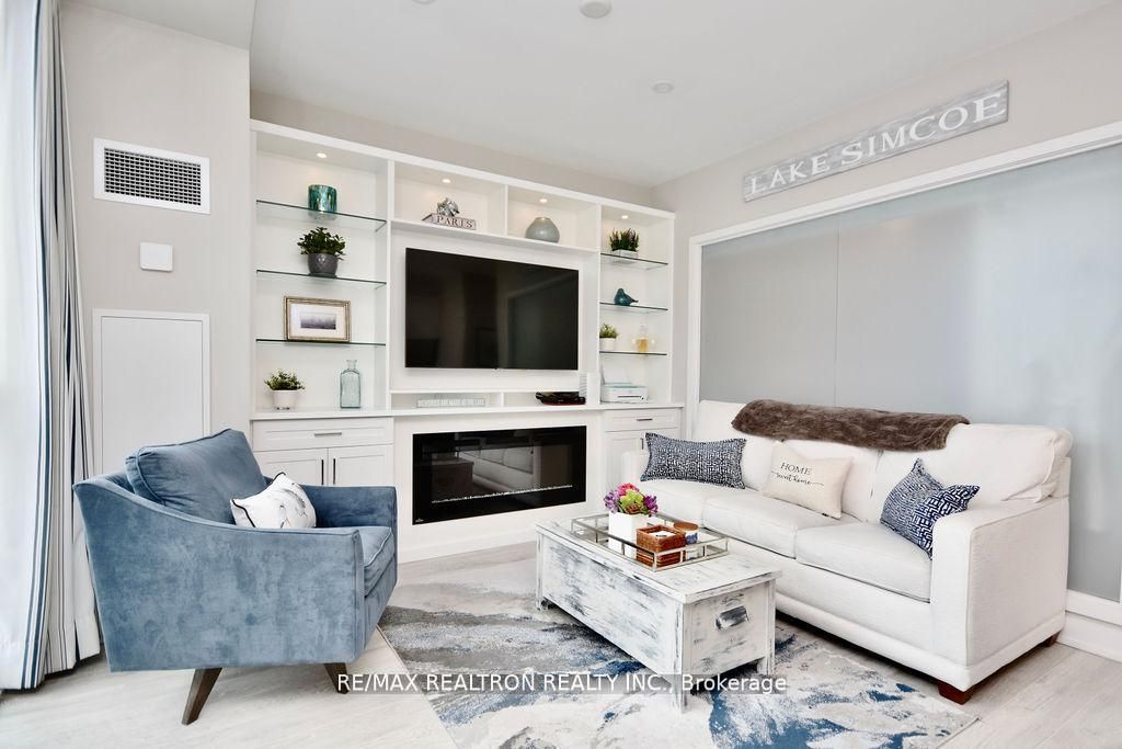 301 Sea Ray Unit C404