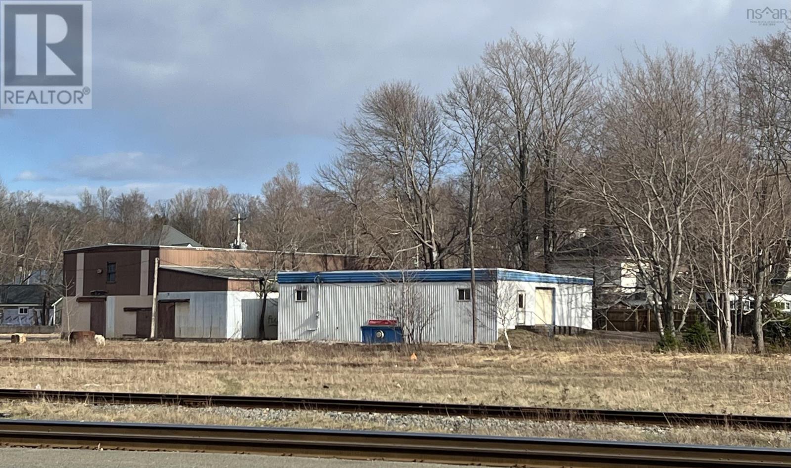 32 Railway photo 2