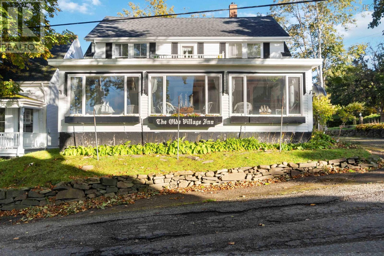 387 Church Hill
