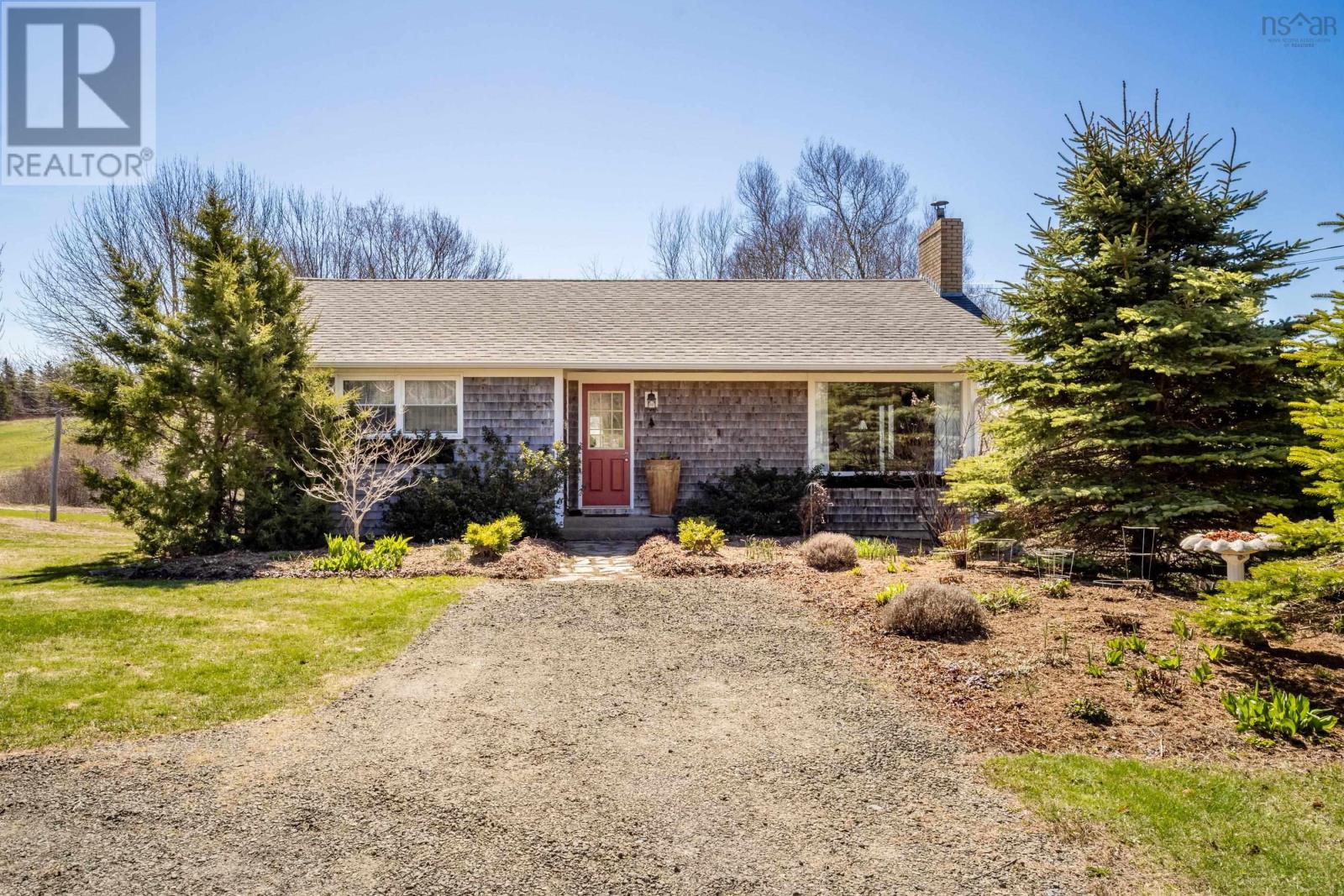 3596 Clementsvale