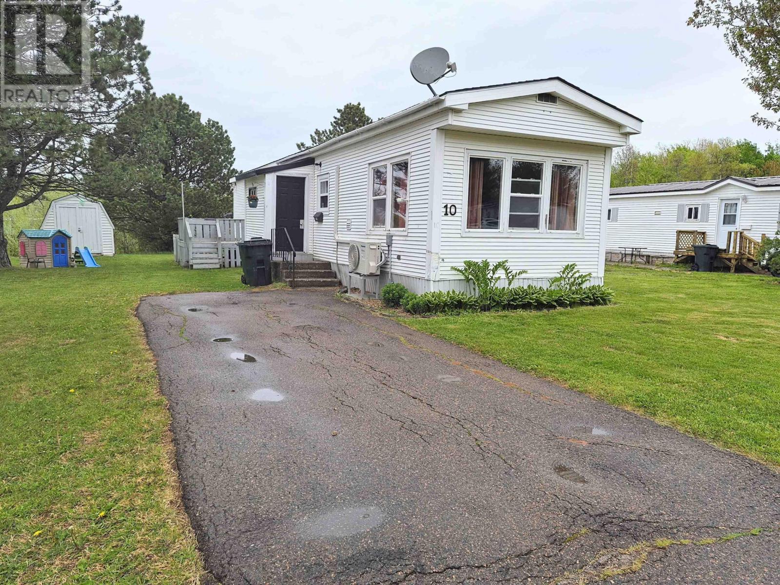 10 Bayview