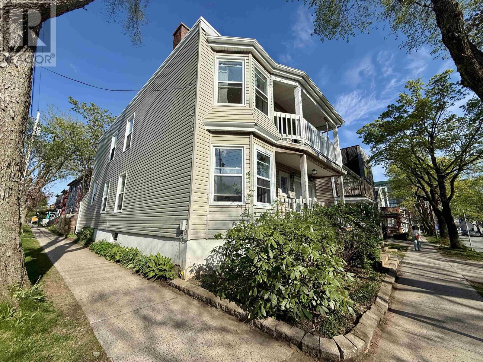 2181 Harvard