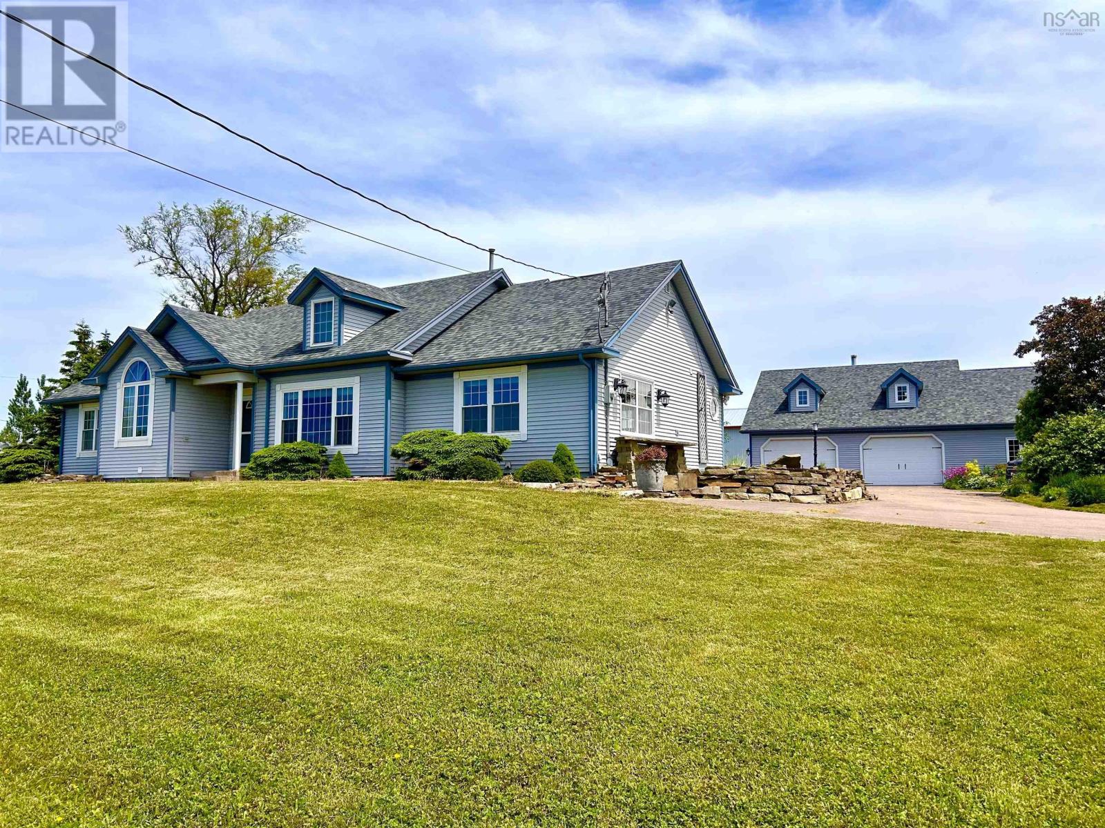 120 Pugwash Point