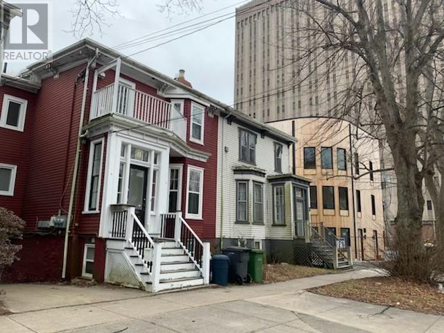 1465 Carlton