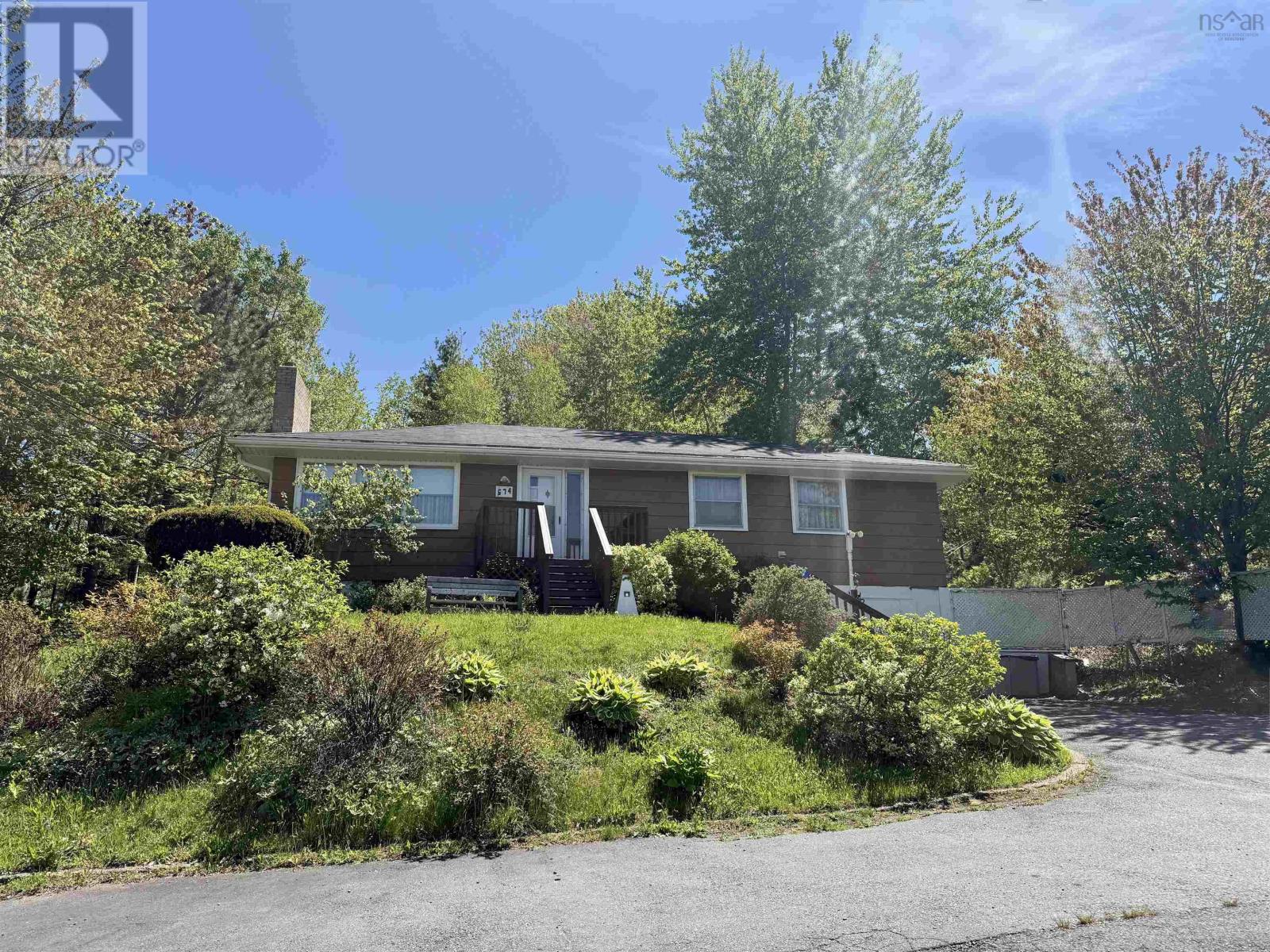 674 Hammonds Plains
