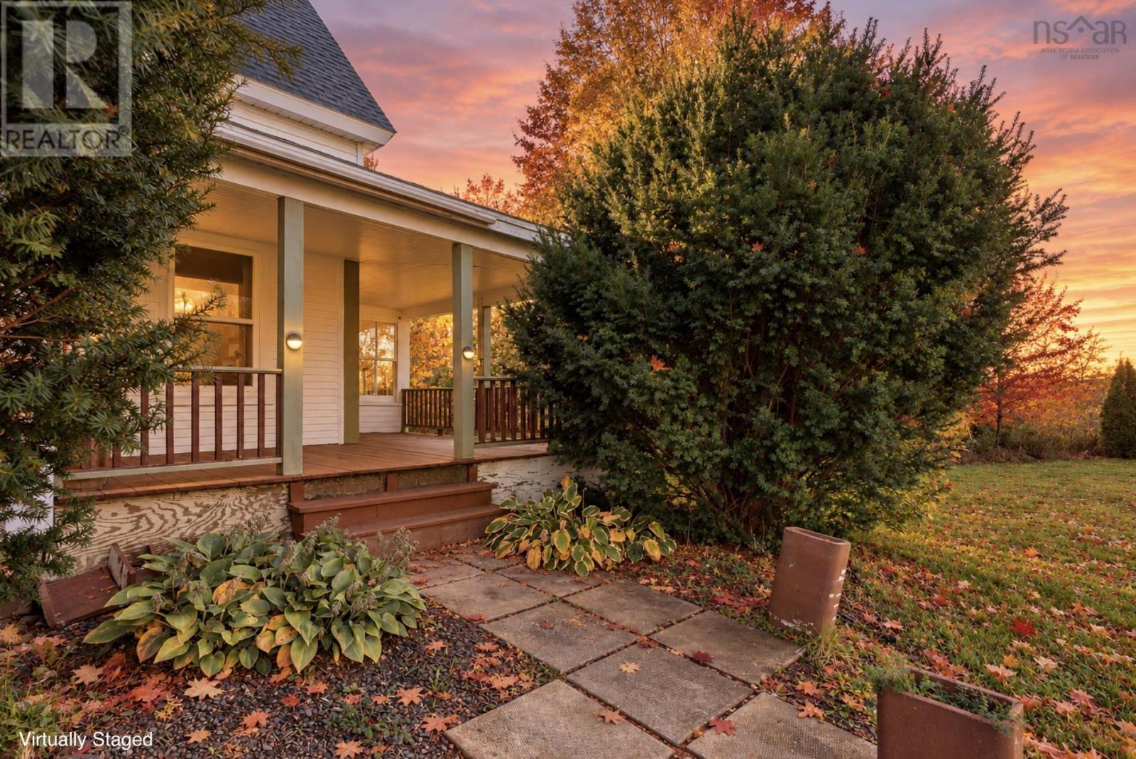 186 Hebb's Landing
