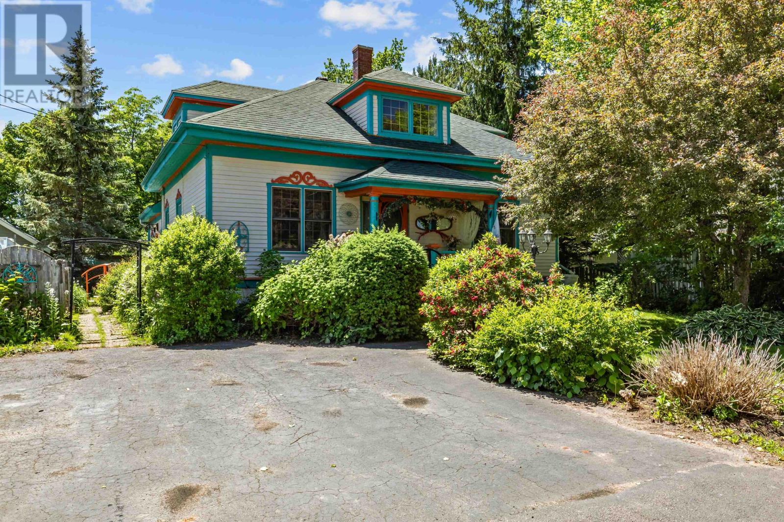 162 Belmont