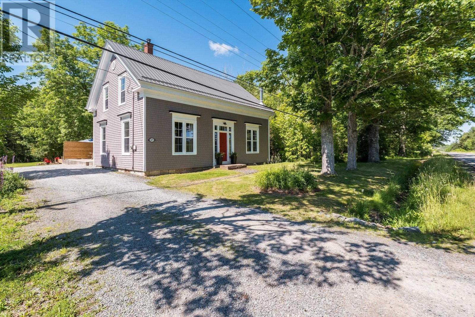 3473 Highway 215