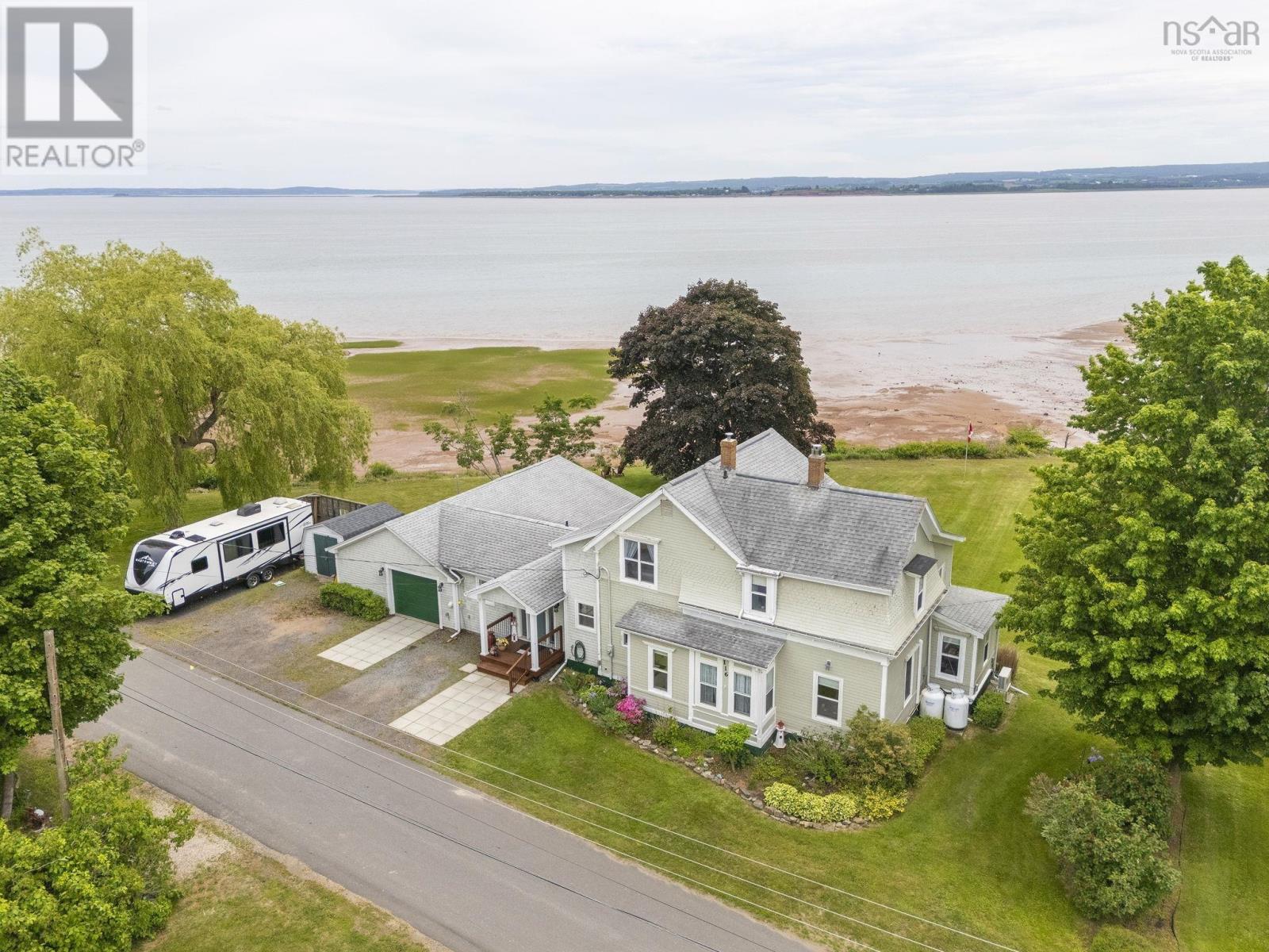 116 Pleasant