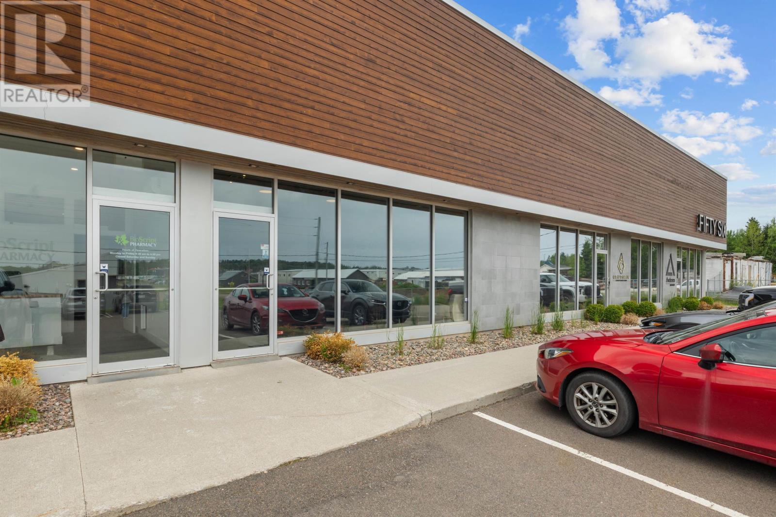 56 Macleod Unit C