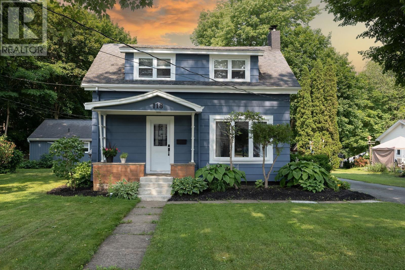 118 Belcher