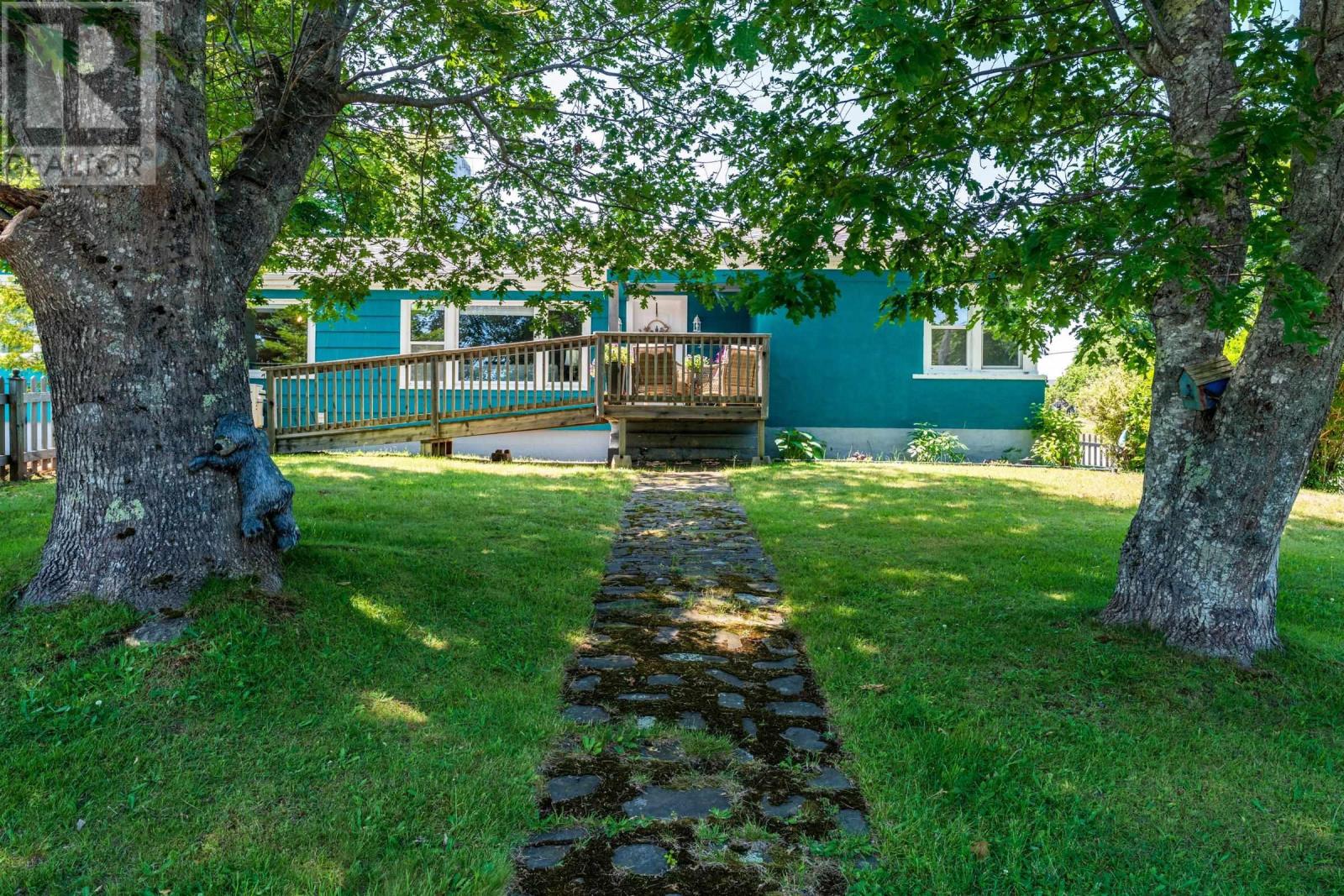 173 King Street photo 2