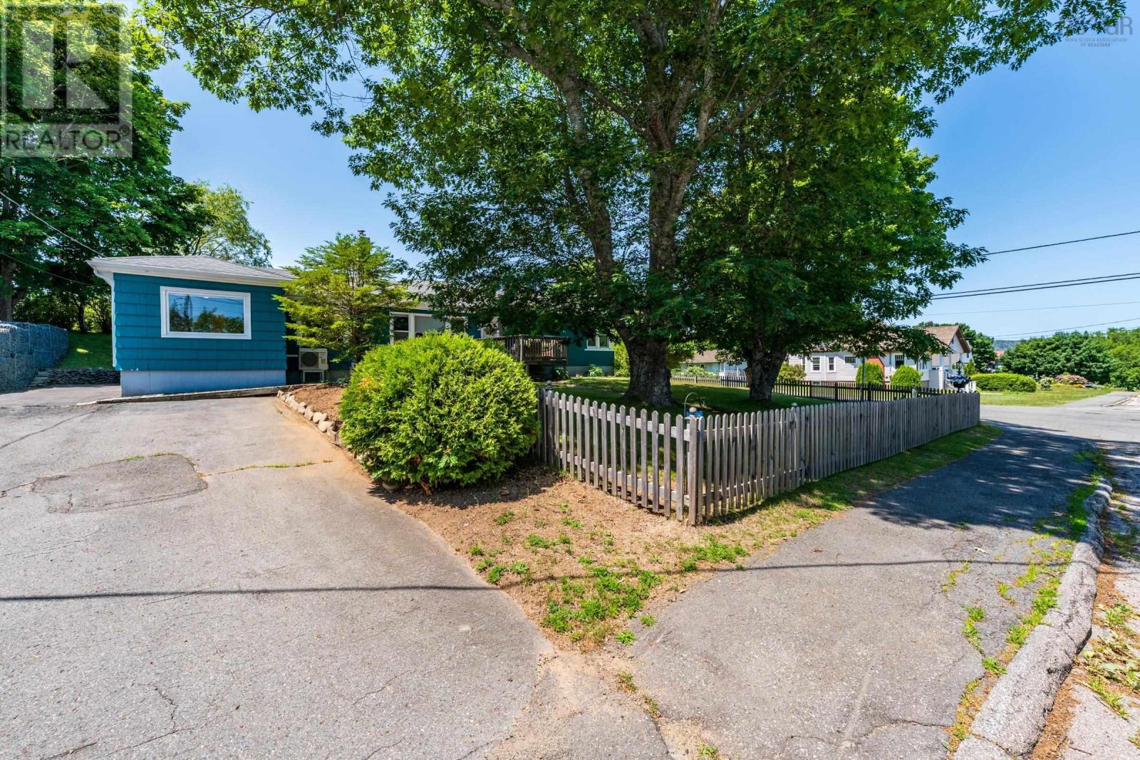 173 King Street photo 3