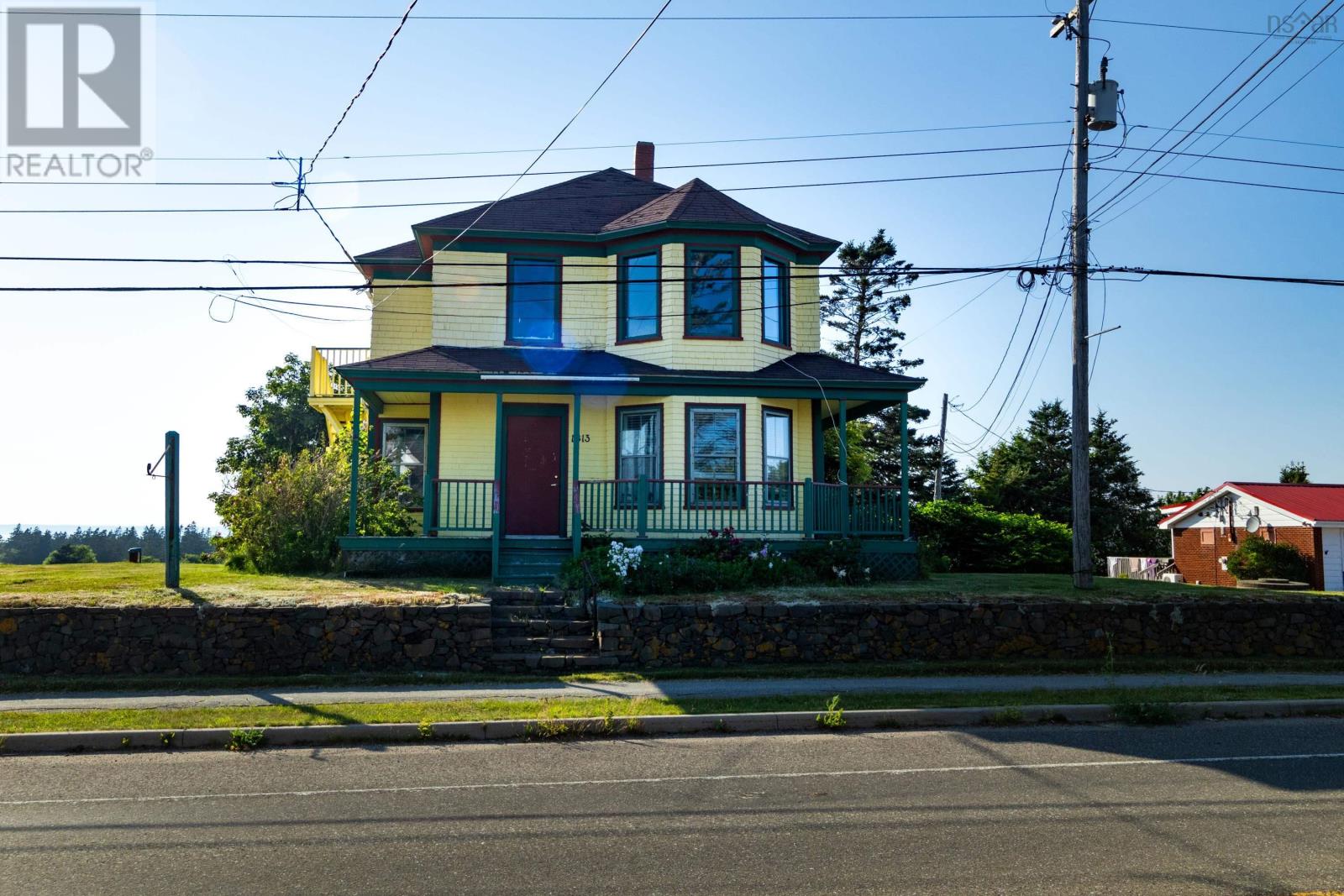 1813 Highway 1