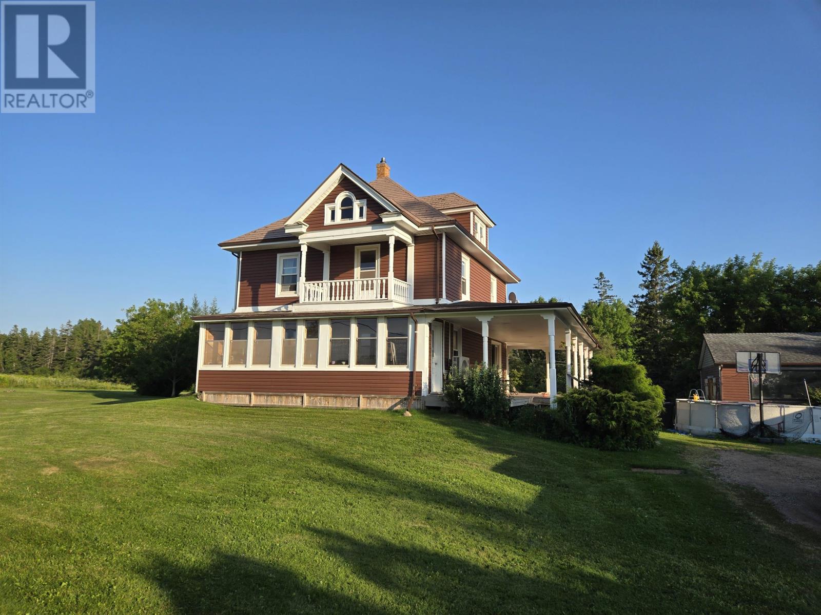 439 Stewart