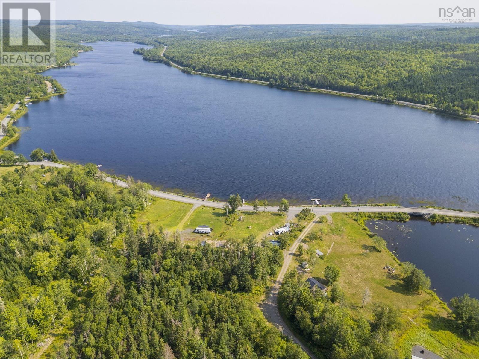3 West Lochiel Lake