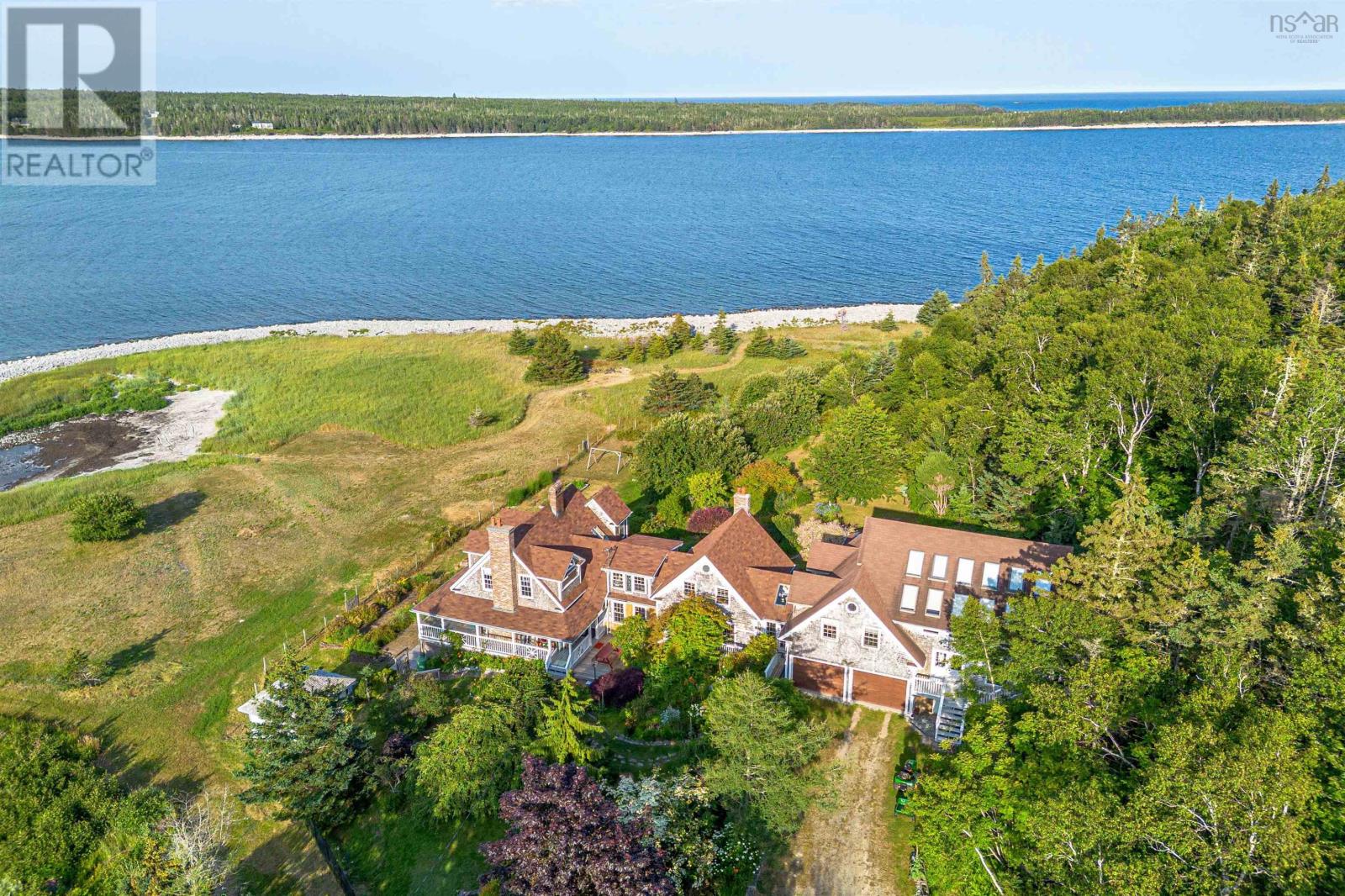 1618 McLeans Lake