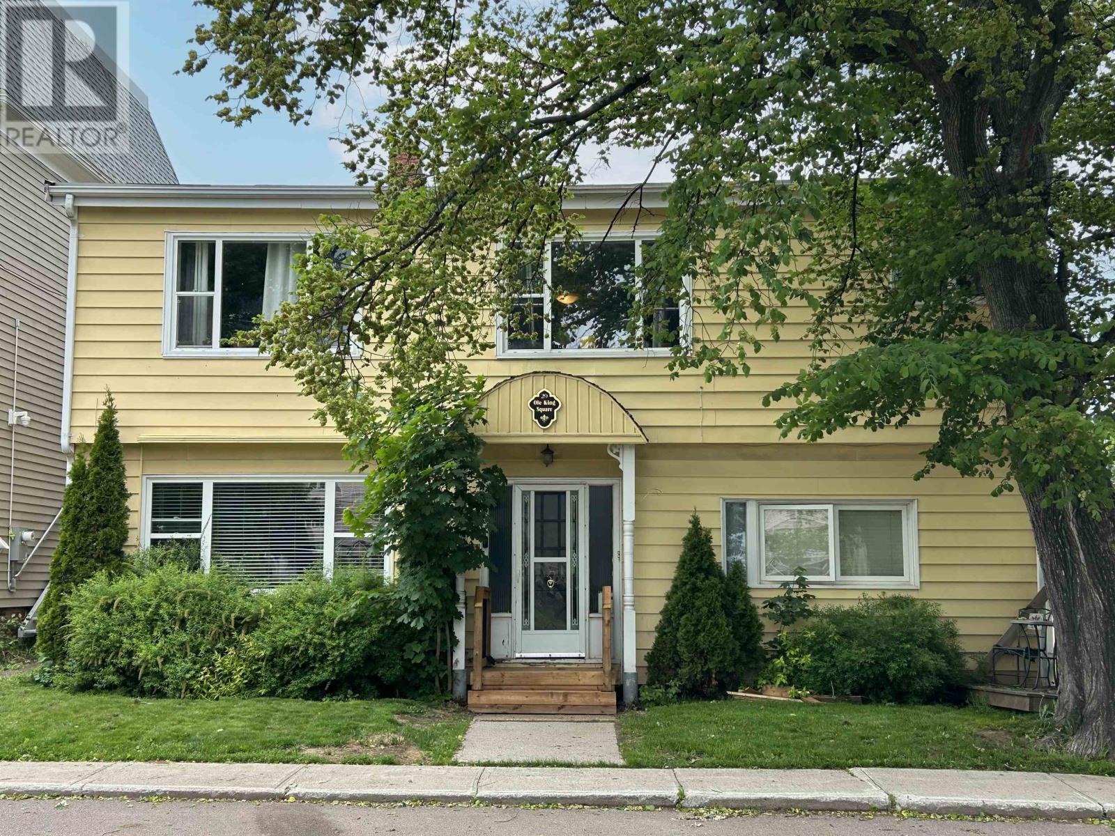 29 Ole King Square