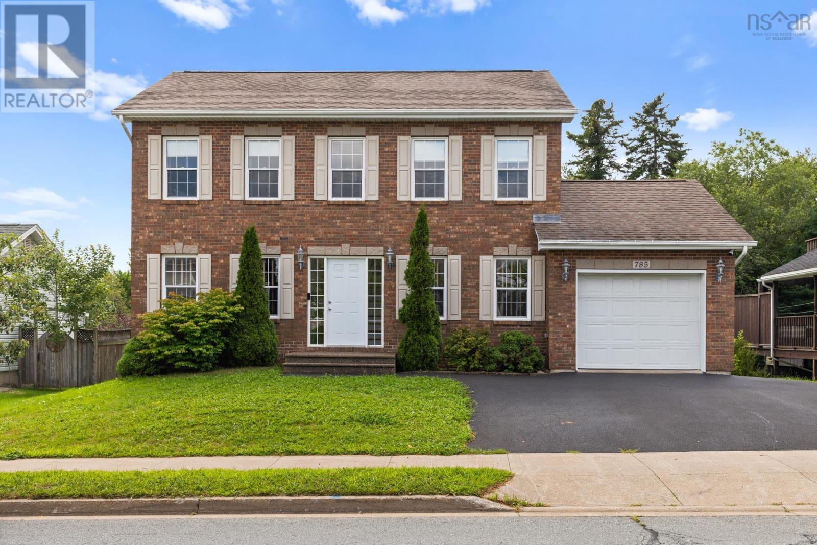 785 Basinview