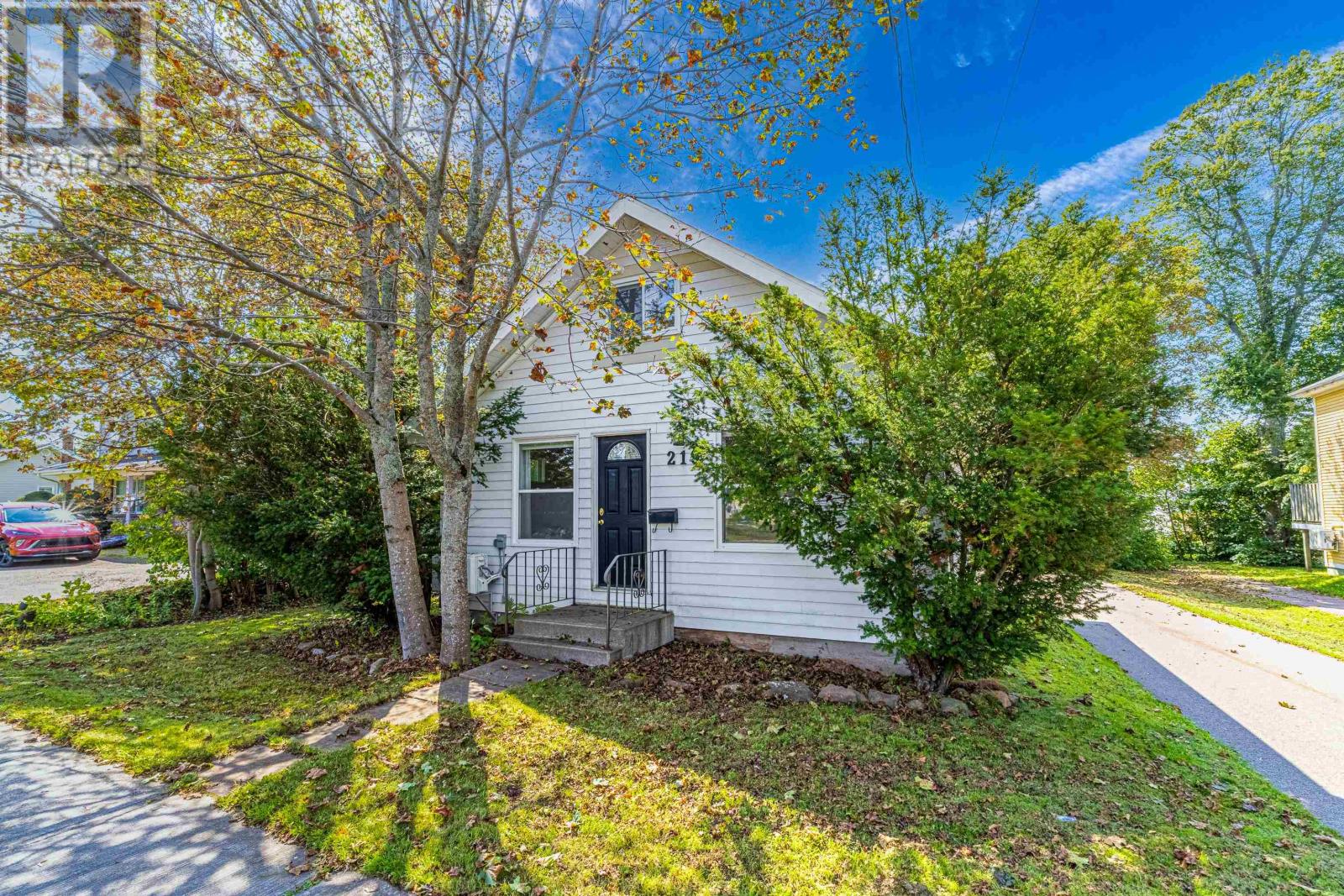 219 NORTH RIVER