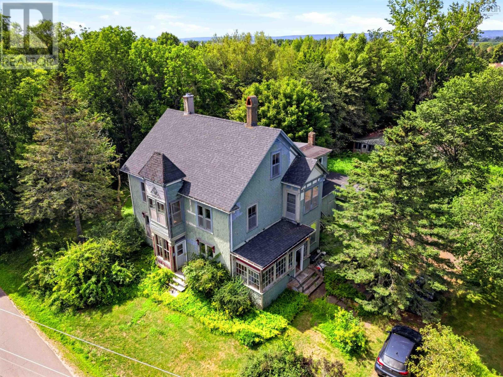 2105 Grand Pre Road